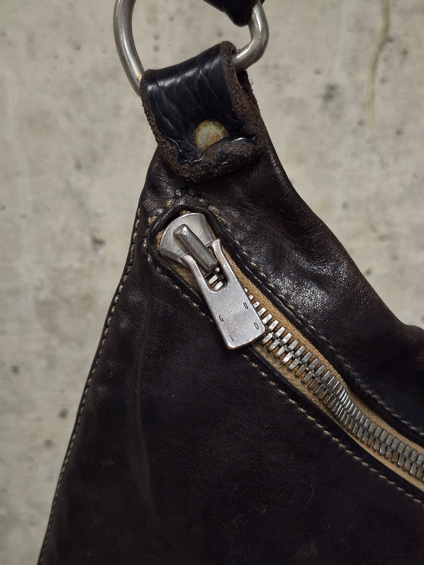 GUIDI ‘Q10M’ Dark Brown Full-grain Horse Leather Shoulder Bag