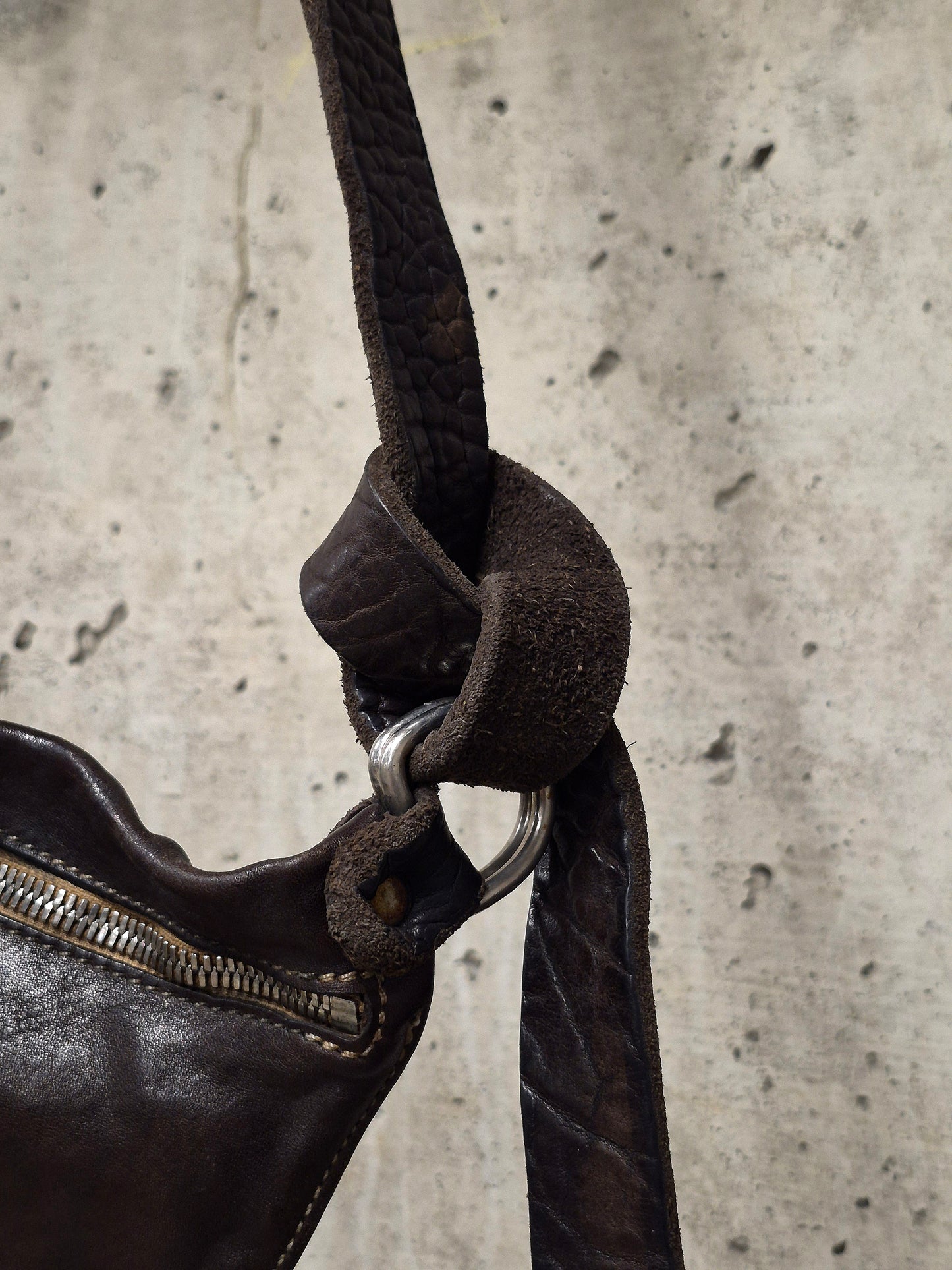 GUIDI ‘Q10M’ Dark Brown Full-grain Horse Leather Shoulder Bag