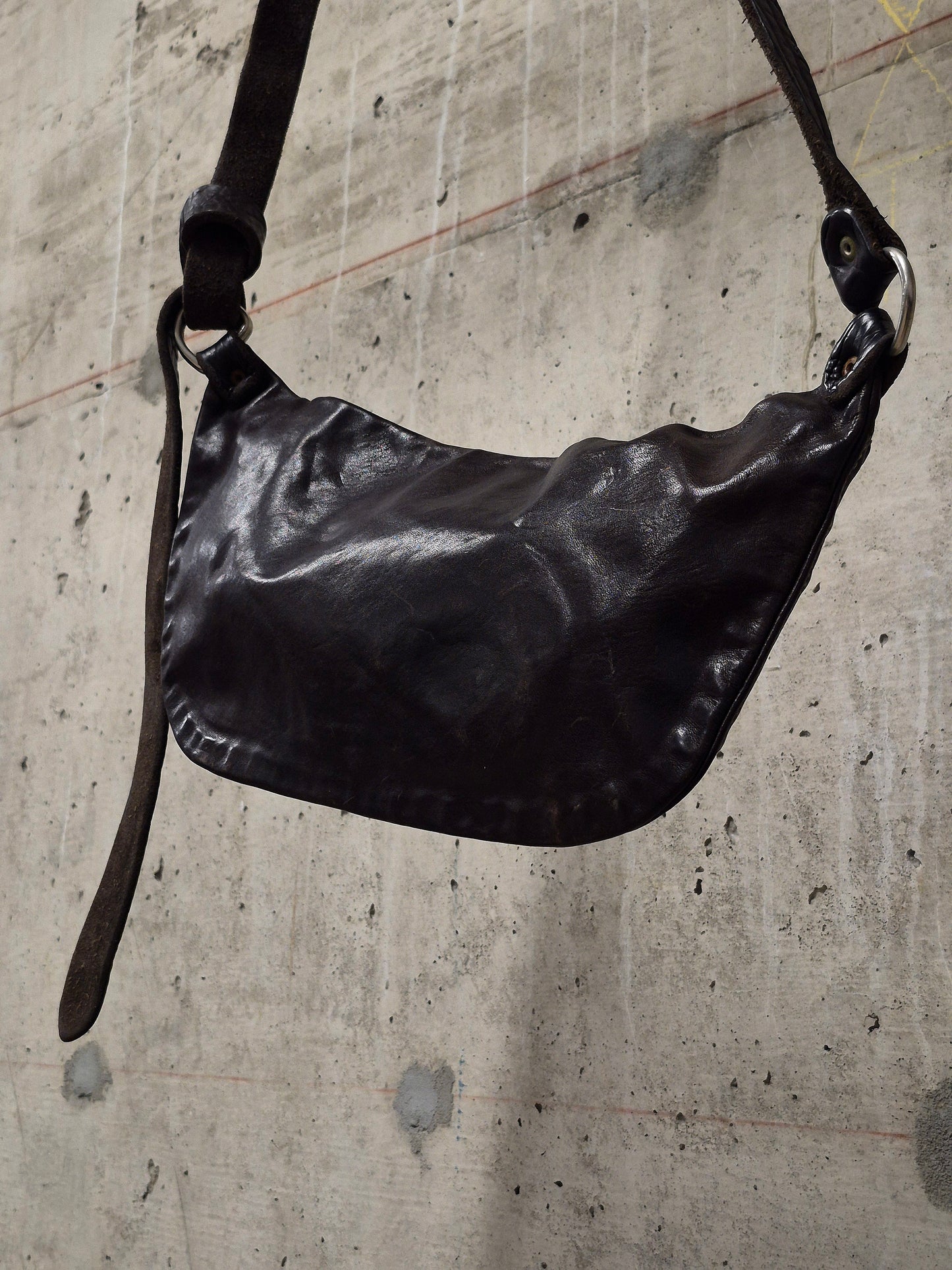 GUIDI ‘Q10M’ Dark Brown Full-grain Horse Leather Shoulder Bag