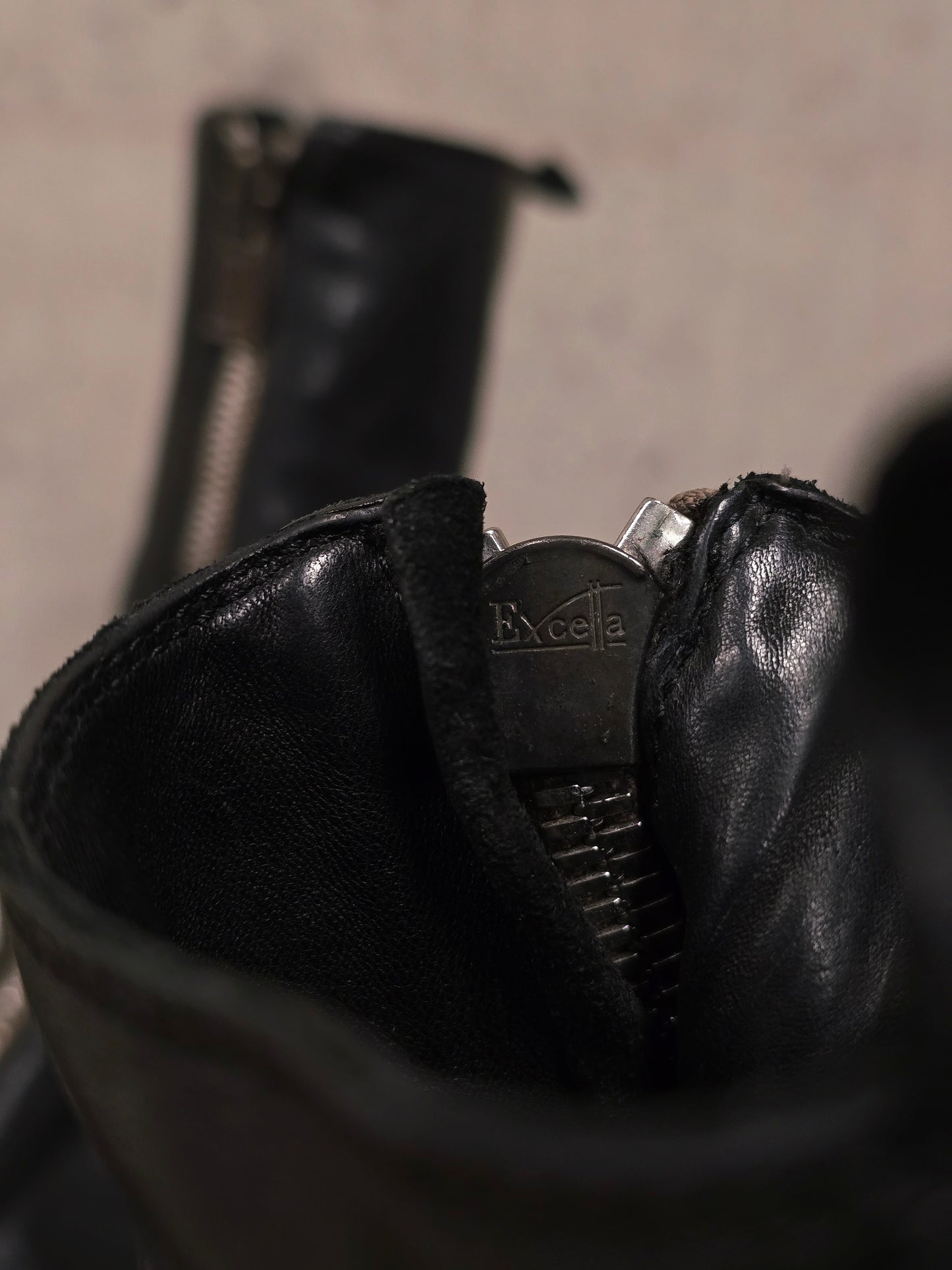 GUIDI 'PL2' Black Full-grain Horse Leather Front Zip Boots