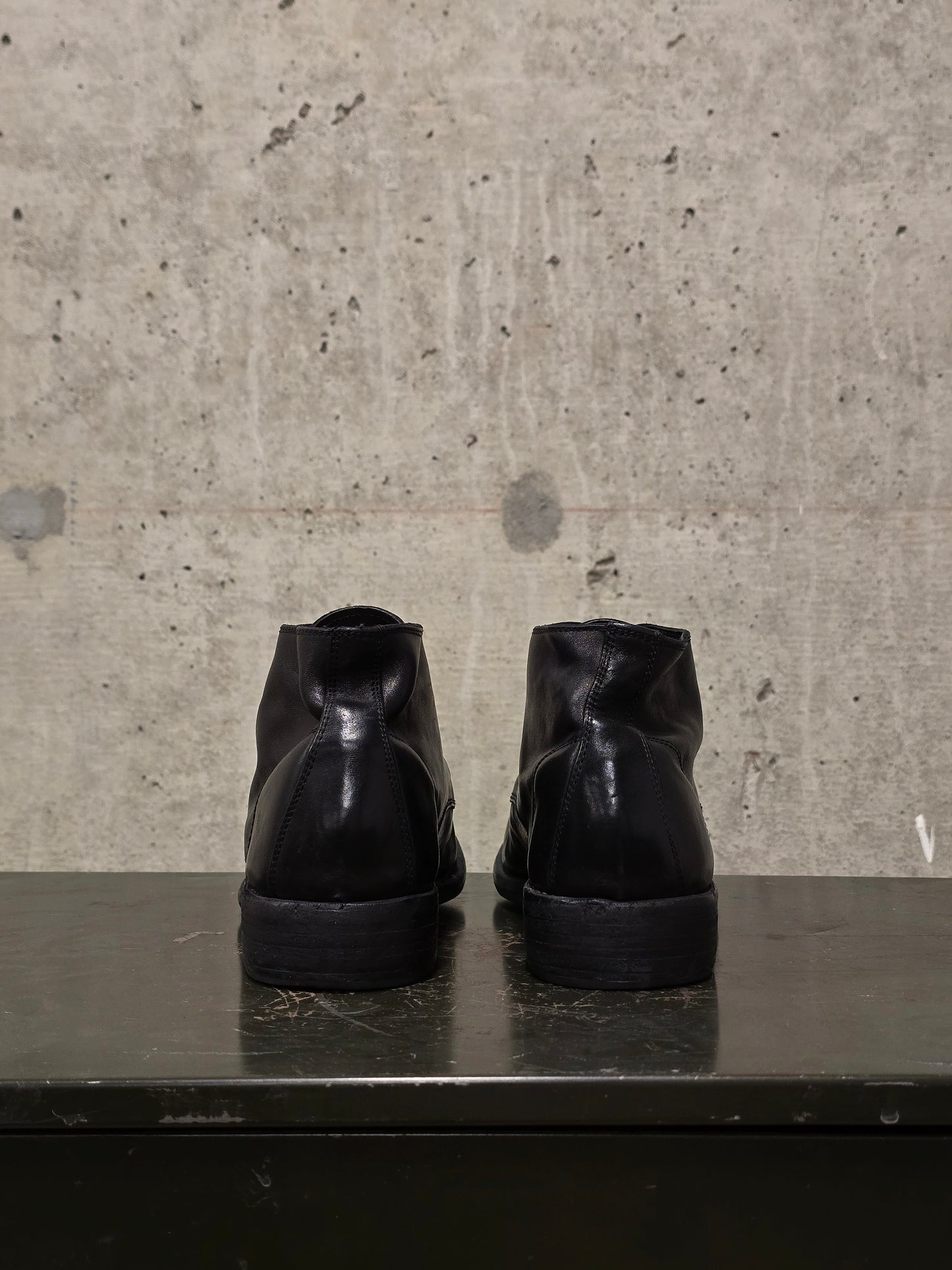 GUIDI '994' Black Full-grain Horse Leather Desert Ankle Boots