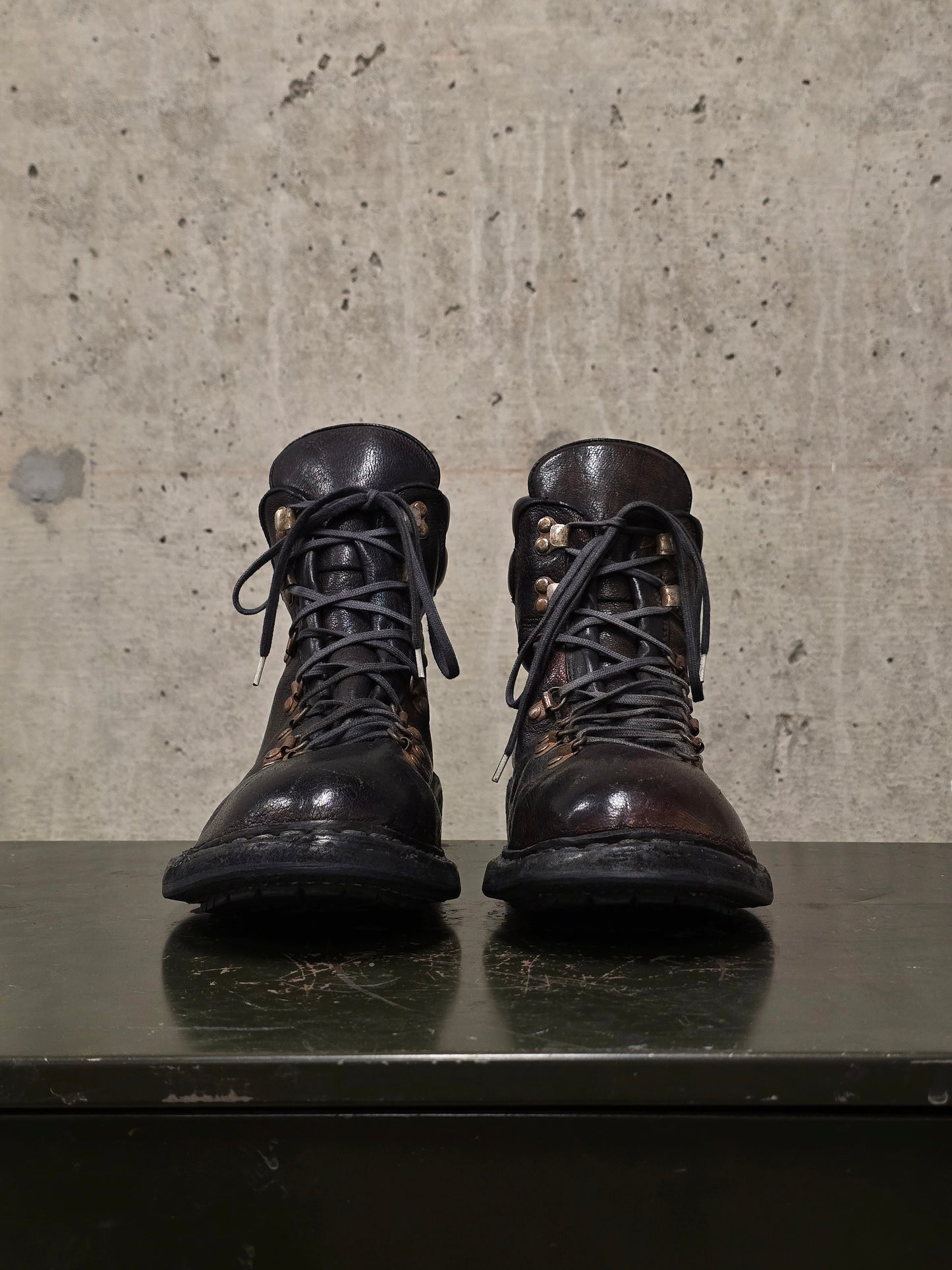 GUIDI '19M' Brown Full-grain Bison Leather Mountain Boots