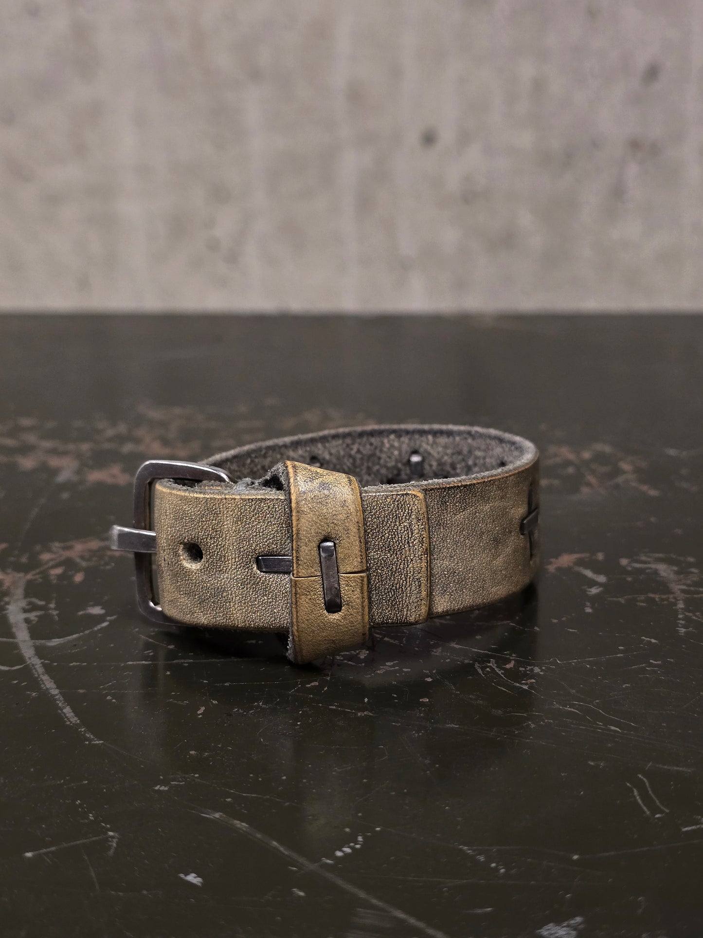 m.a+ by Maurizio Amadei 'AB14' GR 3.0 .925 Silver Cross Dirty White Cow Leather Wide Wristband