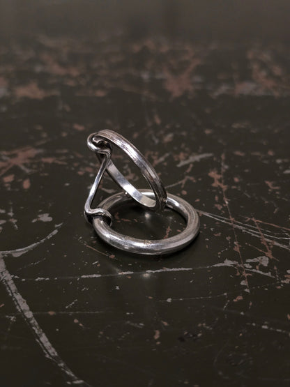 WERKSTATT:MÜNCHEN 'M1411SI' .925 Silver Long Link Connected Ring