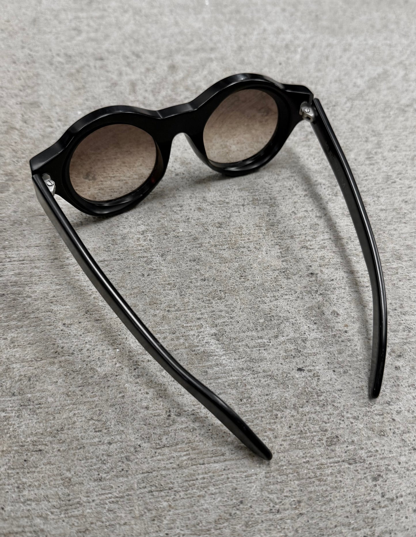 KUBORAUM Maske A1 Black Acetate Gradient Grey Sunglasses
