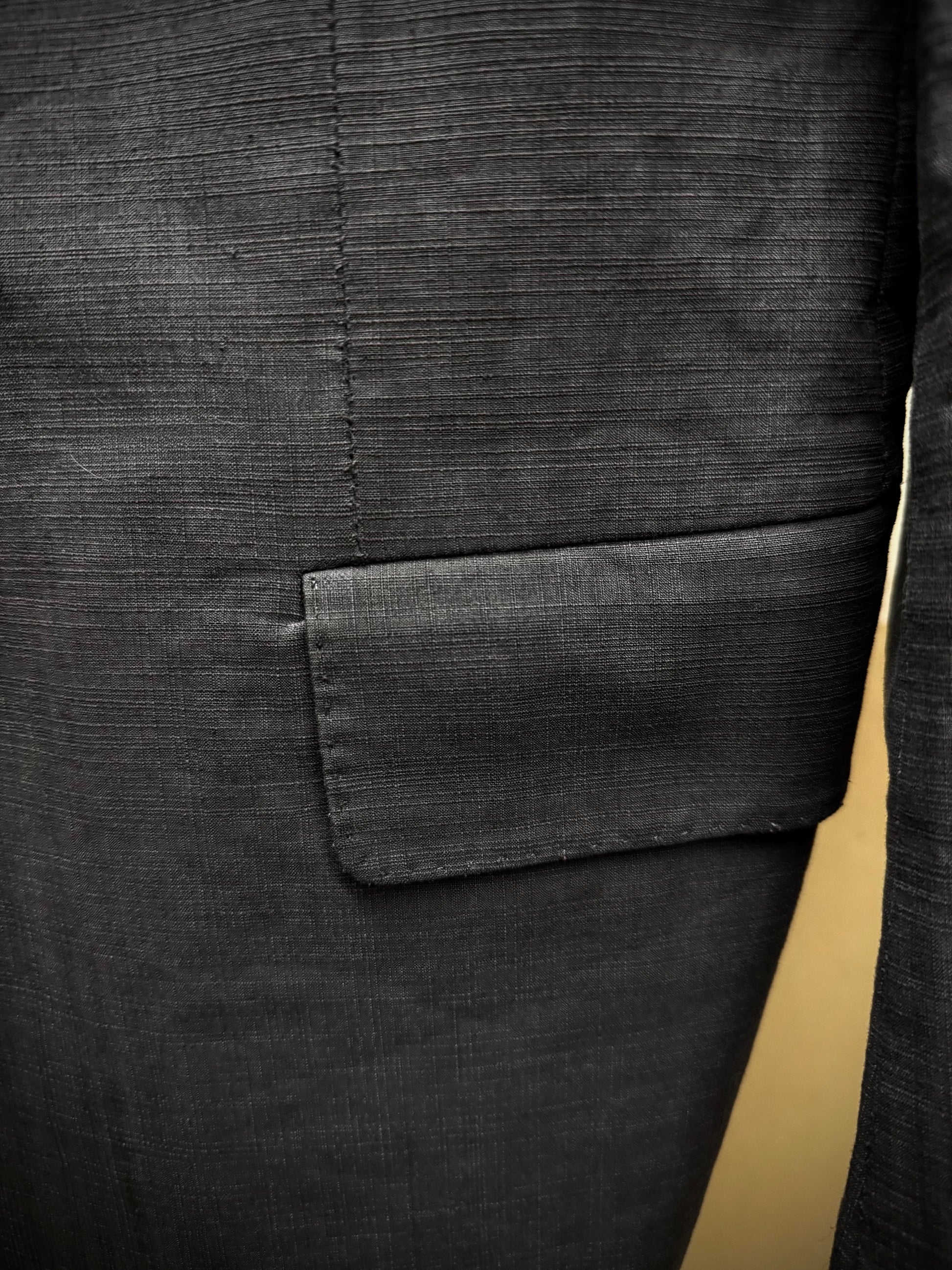 Carol Christian Poell SS06 'GM/2098 ORDER/109' Yellow Overlock Stitch Single Button Blazer detail | DRIEW GARMENTS