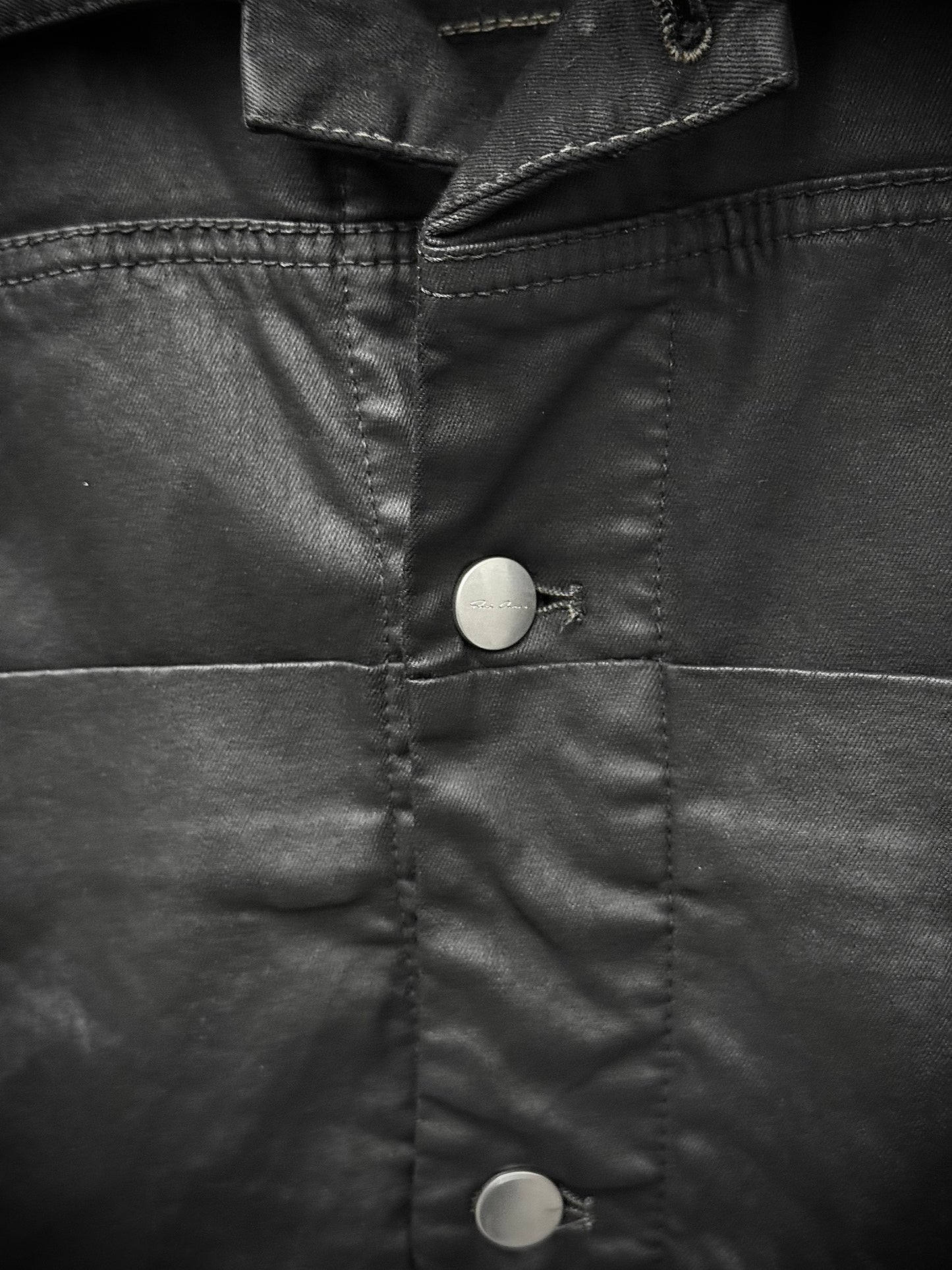 Rick Owens SS19 "BABEL" BLACK WAX Paneled Denim Trucker Jacket detail | DRIEW GARMENTS
