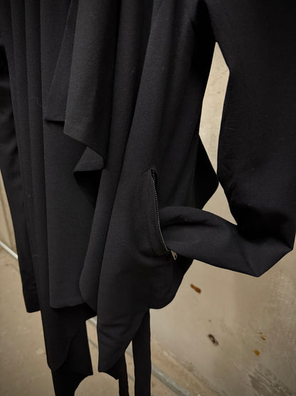 Gareth Pugh 2010s Asymmetric Open-front Raglan Jacket detail | DRIEW GARMENTS