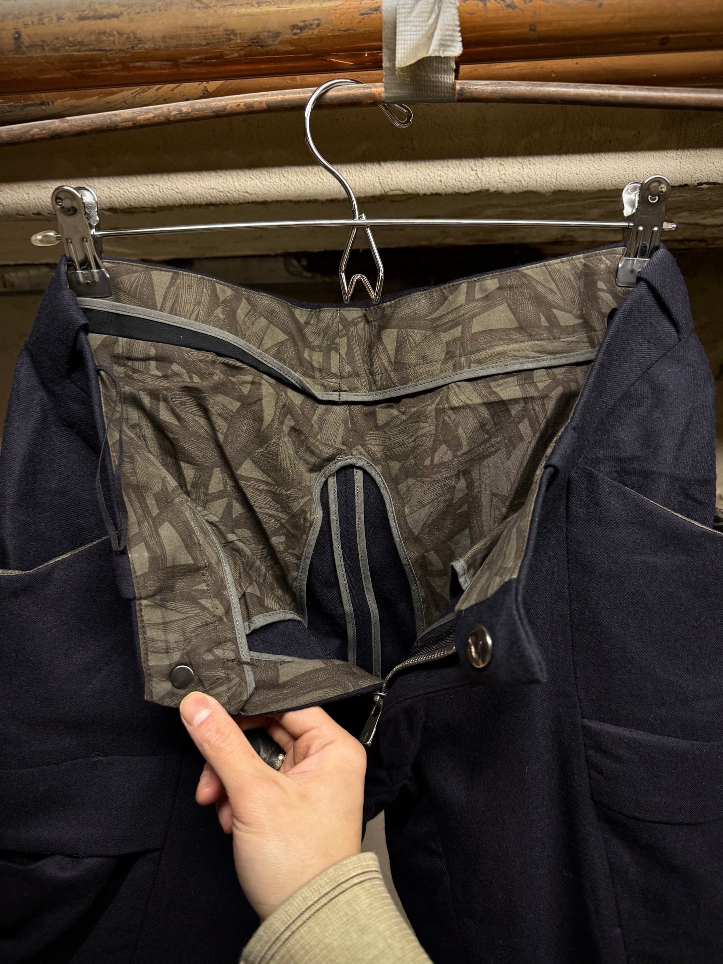 DEVOA DEOVA 2010s Dark Navy Wool J-cut Cargos Pants detail | DRIEW GARMENTS