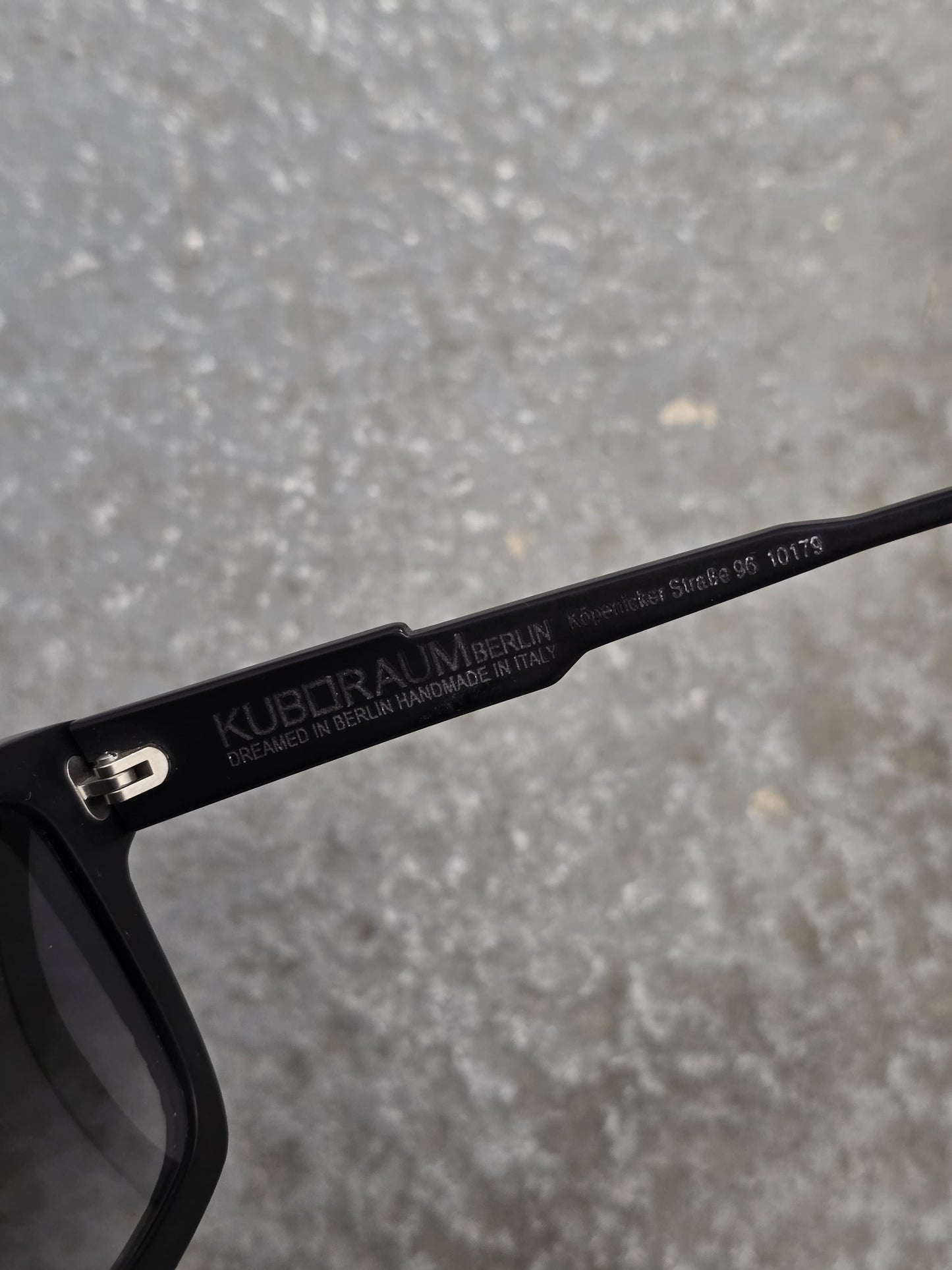 KUBORAUM Maske K3 Black Acetate Gradient Grey Sunglasses