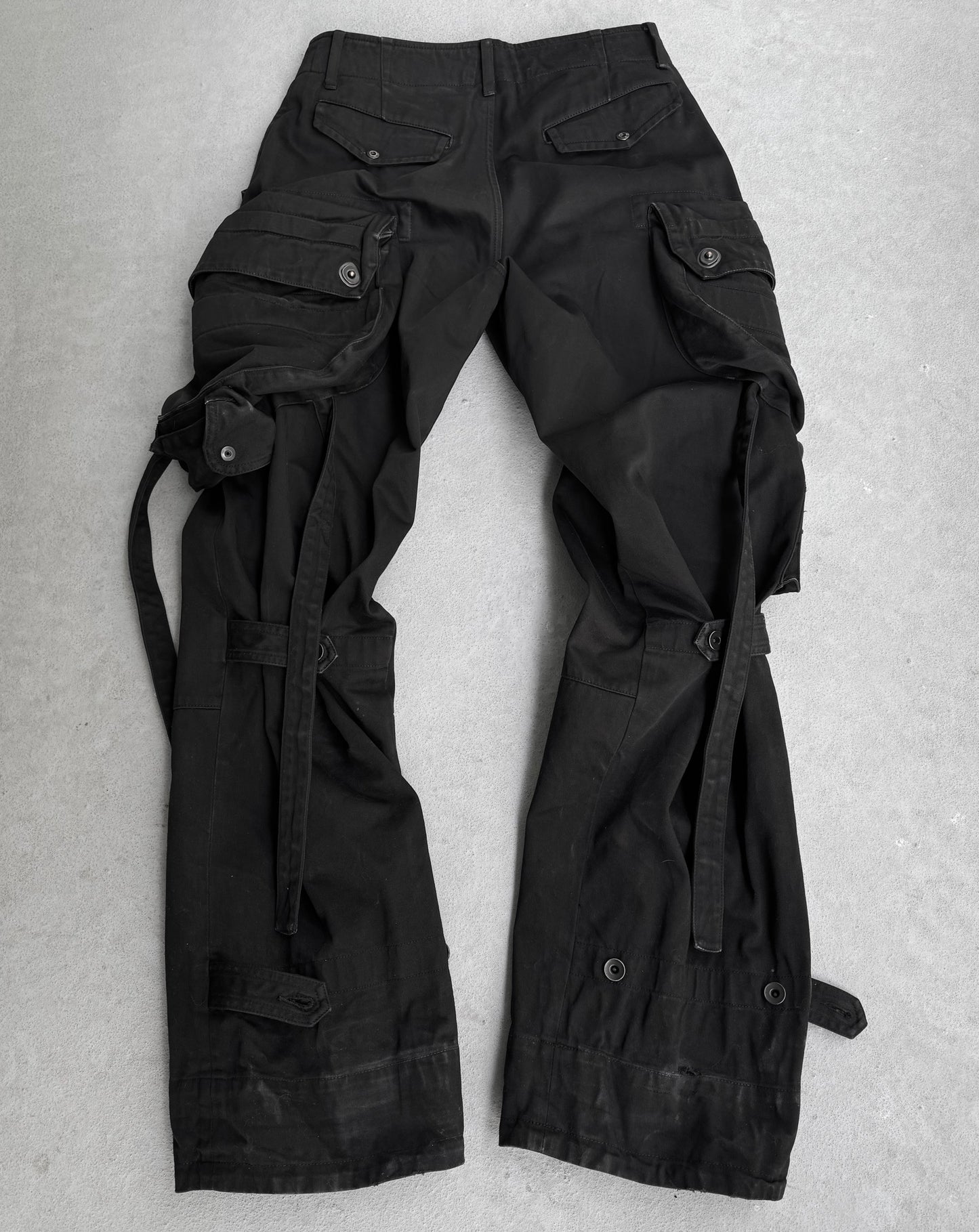 Julius_7 SS11 “Chaos; Ontological Anarchism” Shapeshifting Bondage Black Gas Mask Cargo Pants