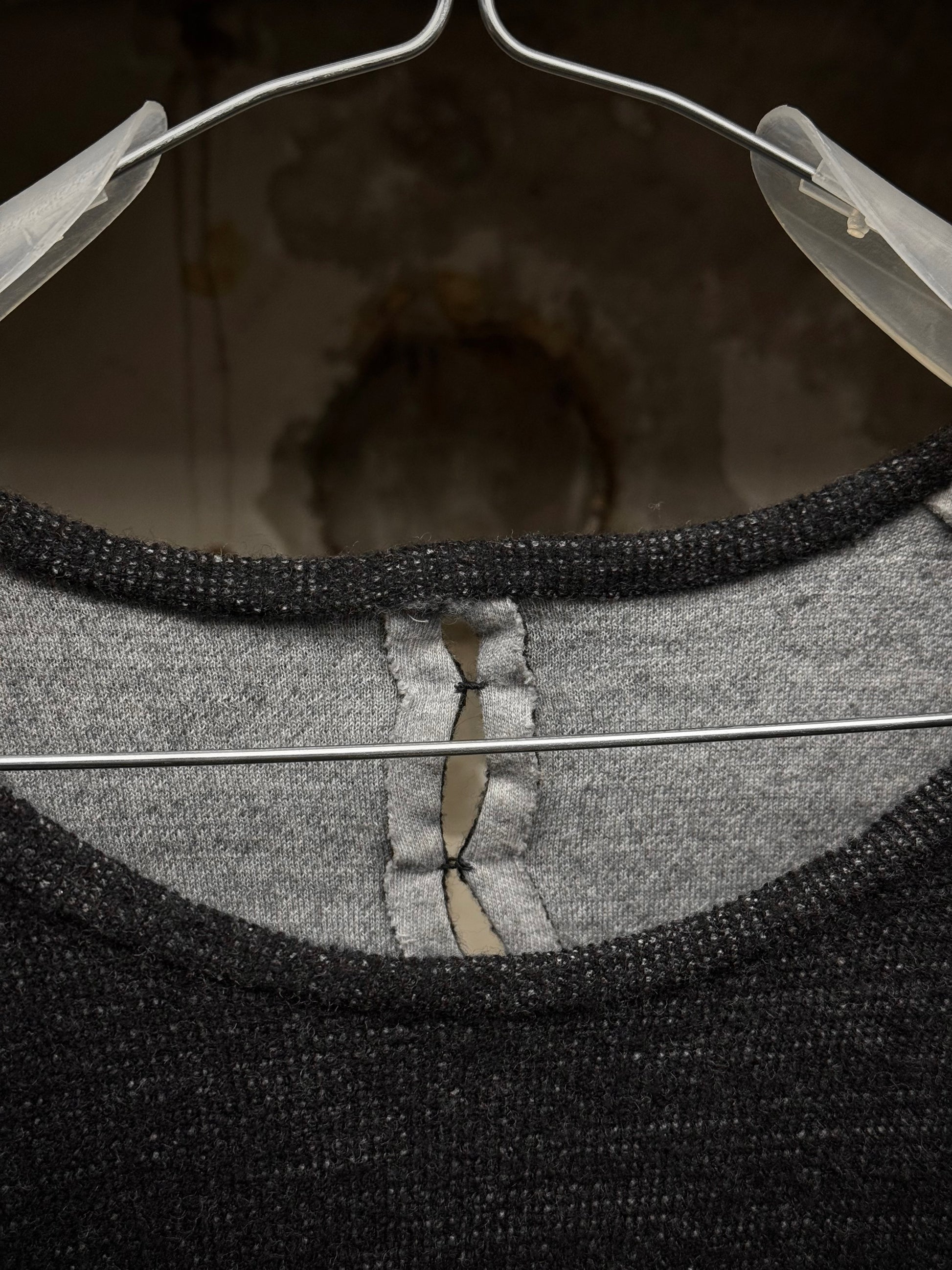DEEPTI Collection °016-017 'T-058 DUB-95' Crash Seam Long-sleeve detail | DRIEW GARMENTS
