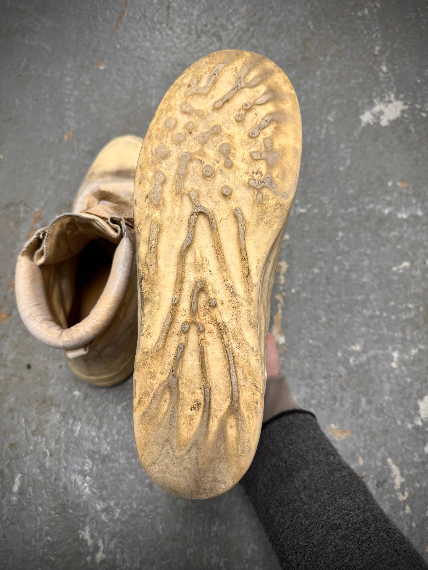 Carol Christian Poell ‘AM/2524 ROOMS-PTC/01’ Object-dyed Kangaroo Leather Drip Sneakers (10) detail | DRIEW GARMENTS