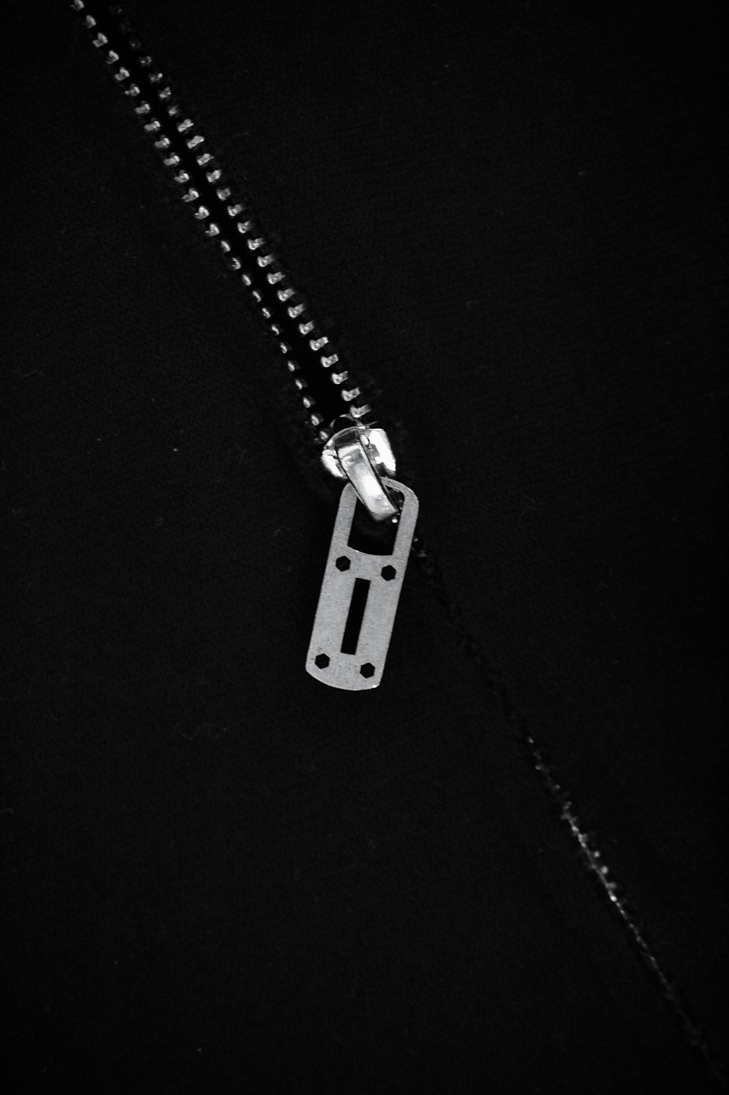 D.HYGEN AW18-19 Heavy Cotton Jersey Expandable Zip Hoodie detail | DRIEW GARMENTS