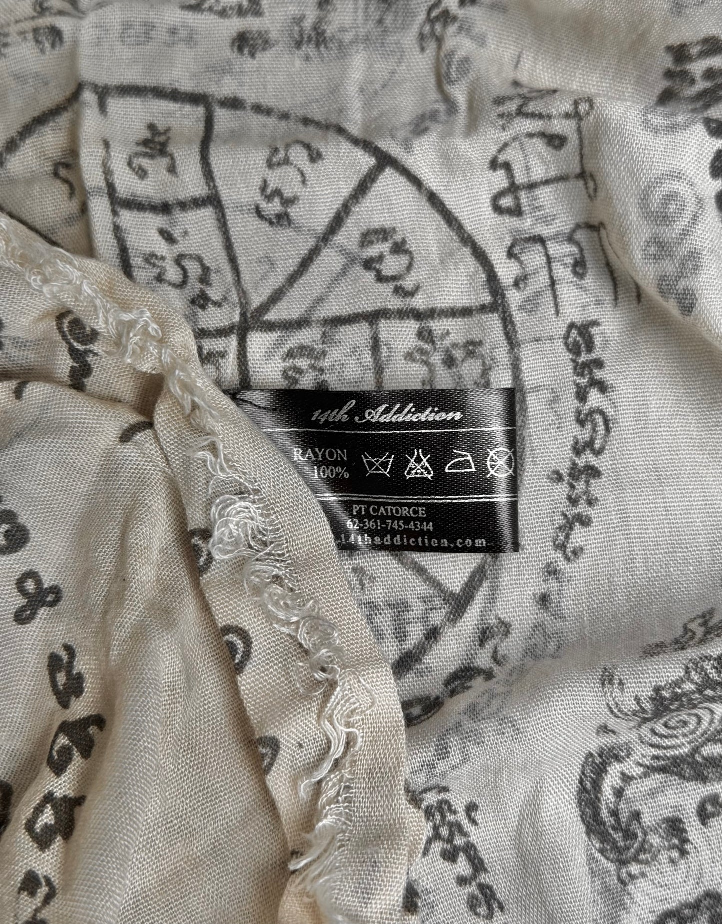 14thAddiction Early 2010’s Tribal Print Frayed Scarf