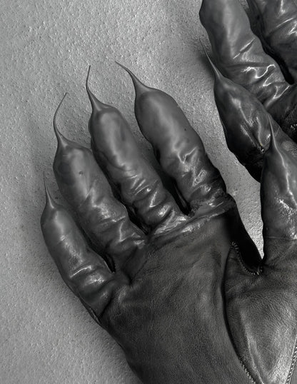 Carol Christian Poell 'AM//2459 ROOMS-PTC/19' Object-dyed Rubber Drip Leather Gloves