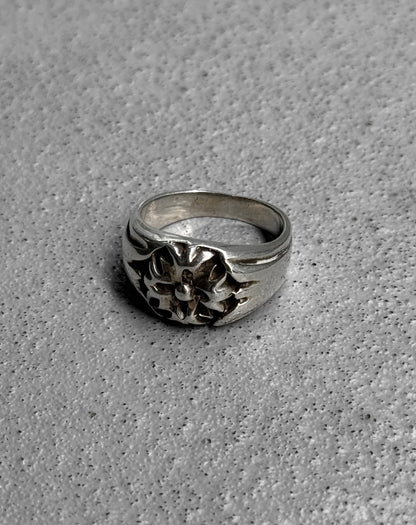 A&G Rock N’ Roll Couture Early 00s Gothic Bloom Signey Silver Ring