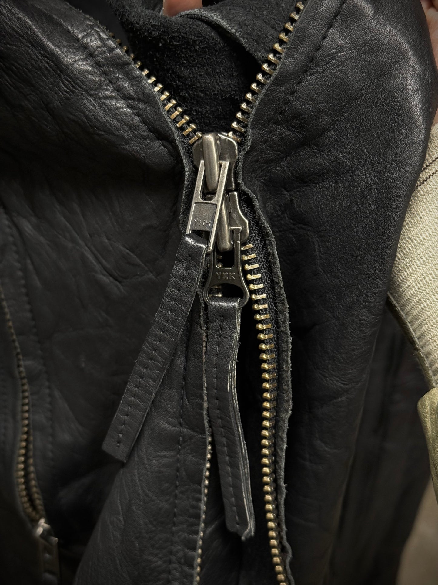 ARMY OF ME 2010s Unlined Raglan Asymmetric Zip Cow Leather Jacket