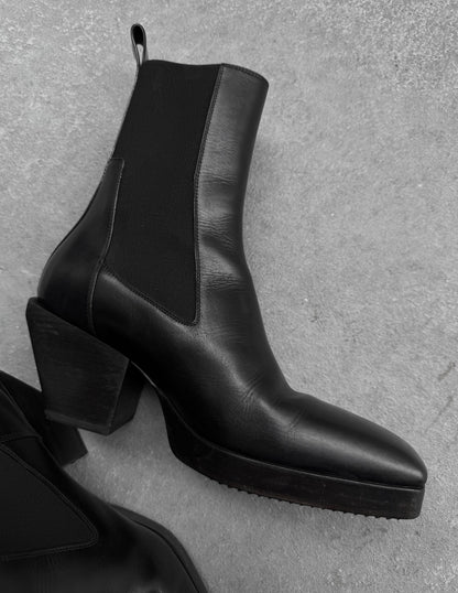 Rick Owens SS22 "FOGACHINE" Heeled Sliver Calf Leather Chelsea Boots detail | DRIEW GARMENTS