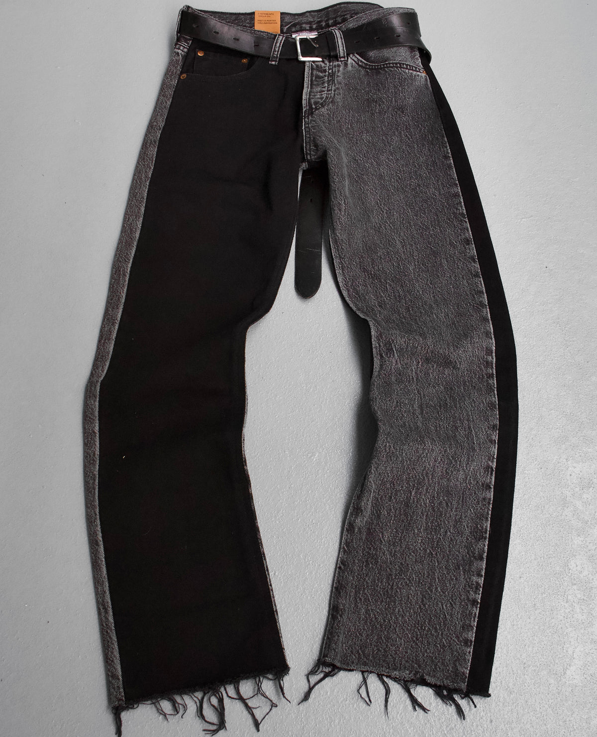 VETEMENTS x Levi