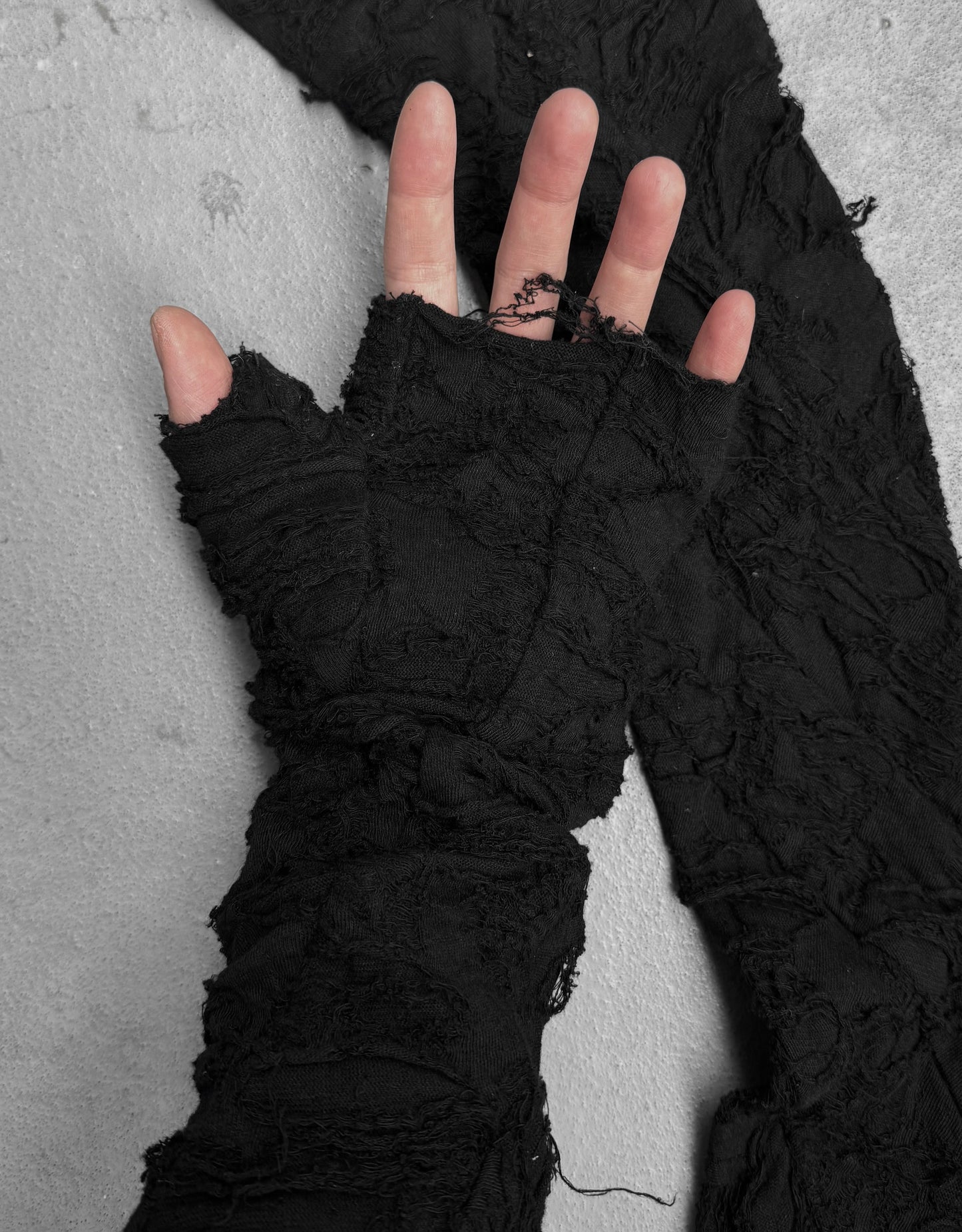 Julius_7 SS25 “anima;” Distressed Jacquard Cotton Long Gloves