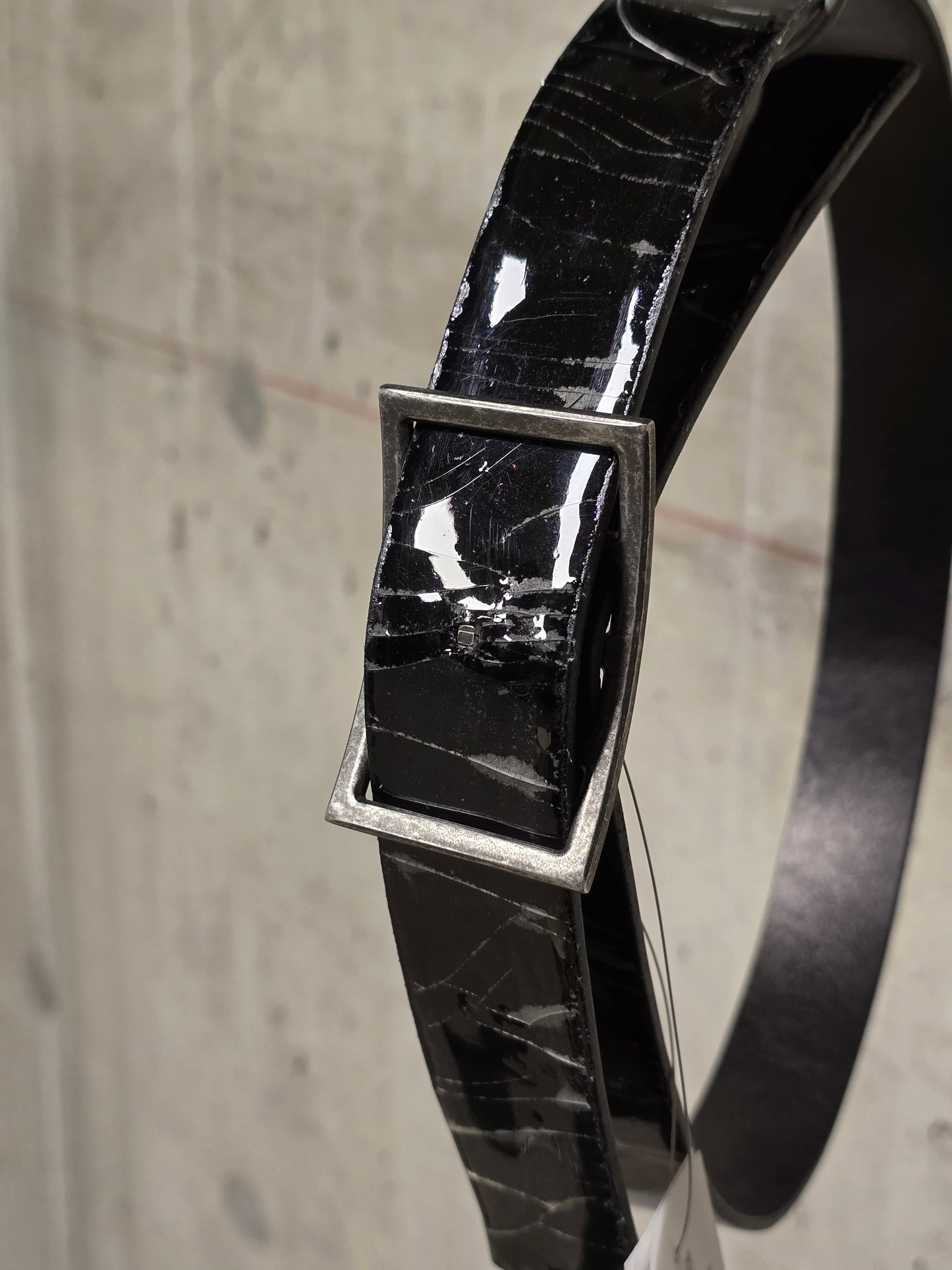 DEEPTI Collection °025 'LA–122X RUEL-99' Crash Bovine Leather Trigger Belt