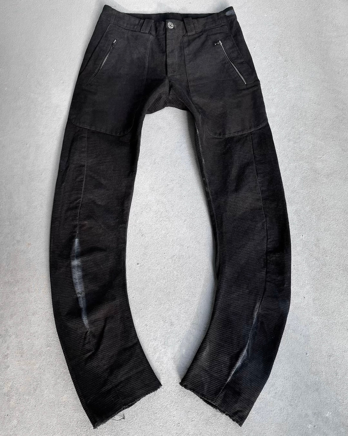 ZAM BARRETT Object-dyed Overlock Stitching J-cut Denim