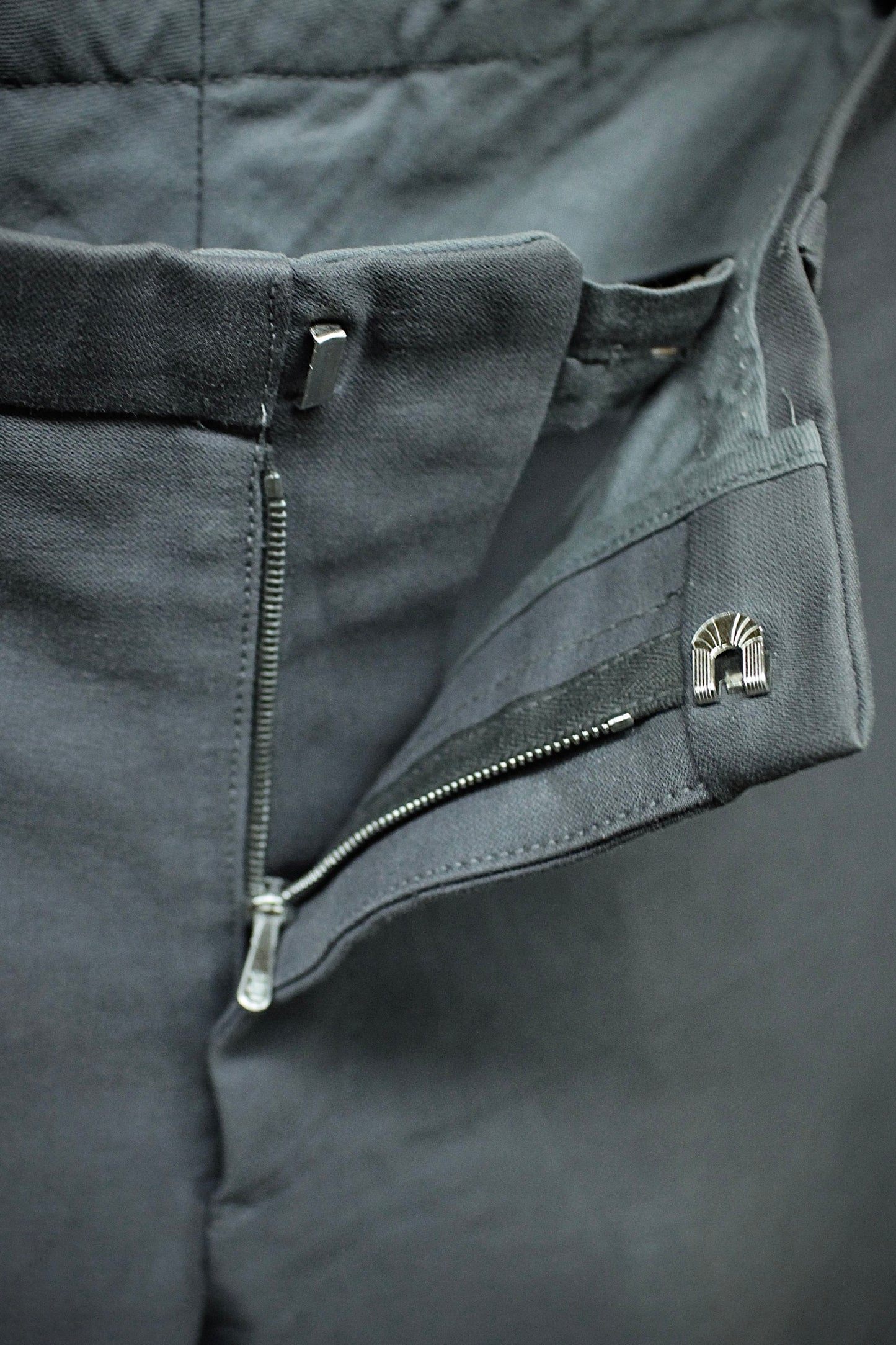 Carol Christian Poell AW01-02 “Public Freedom” ‘PM/1278 COTON’ Low Rise Breadstick Pants