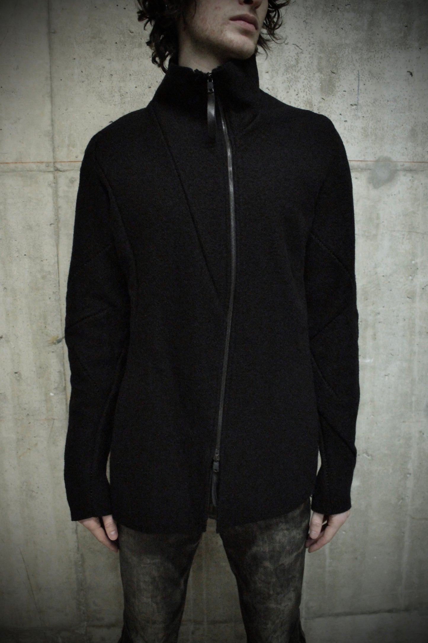 LEON EMANUEL BLANCK 'DIS-M-SJ/02' Virgin Wool Overlock Distortion Strait Jacket detail | DRIEW GARMENTS