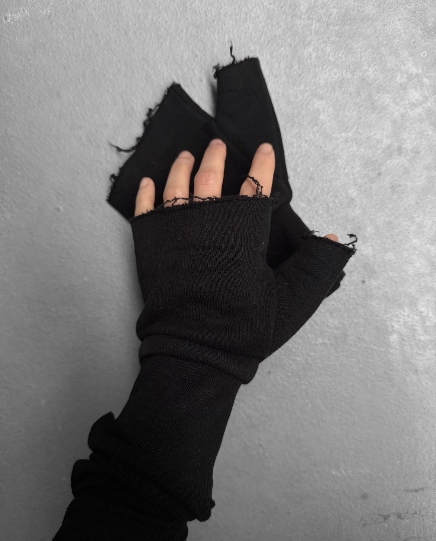 thom/krom 'GLOVES 42' Raw Edge Fingerless Gloves