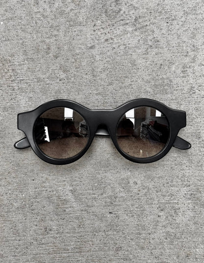 KUBORAUM Maske A1 Black Acetate Gradient Grey Sunglasses