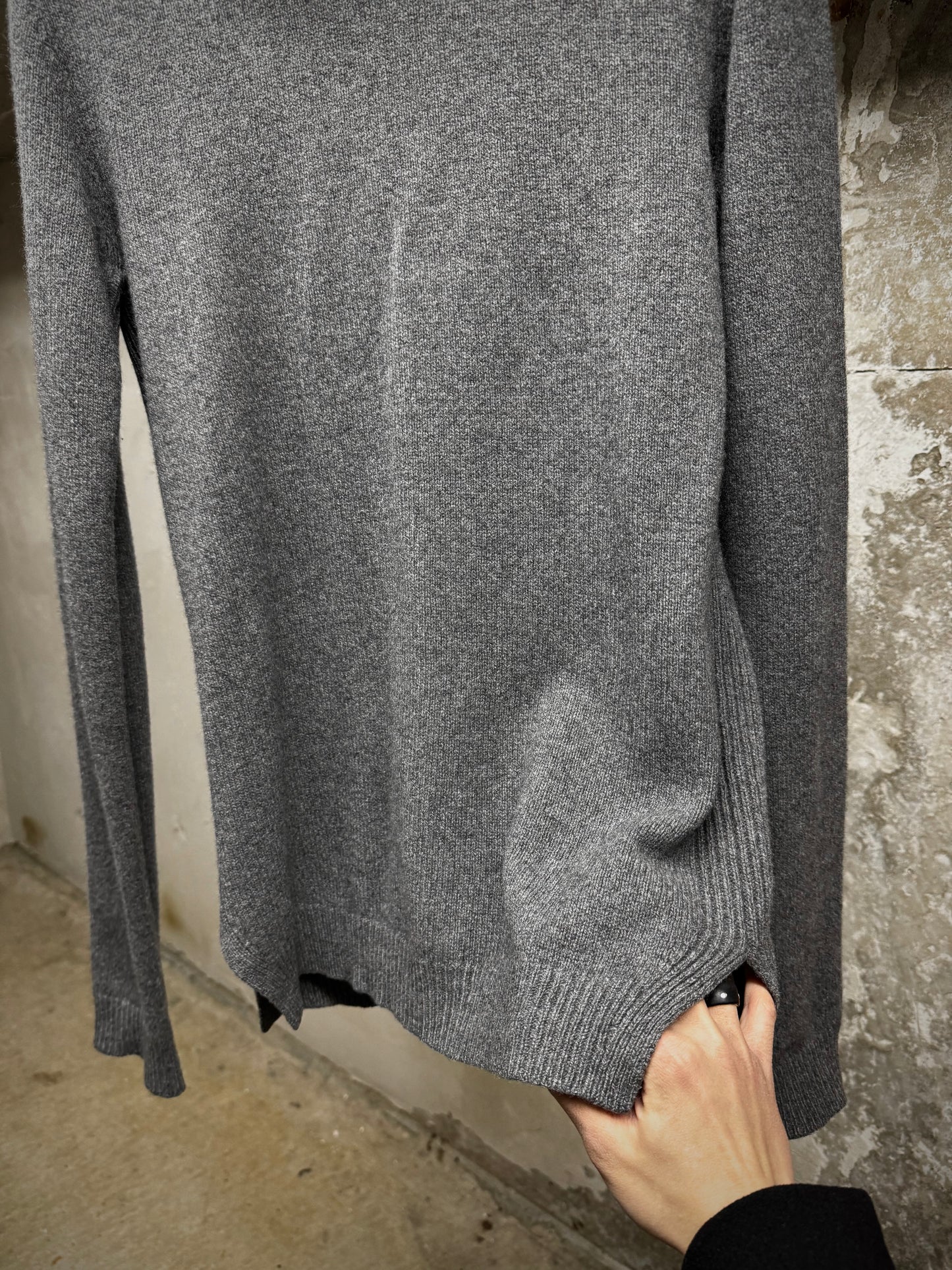 Rick Owens AW20 "PERFORMA" GREY Hooded Cashmere Knit Sweater detail | DRIEW GARMENTS