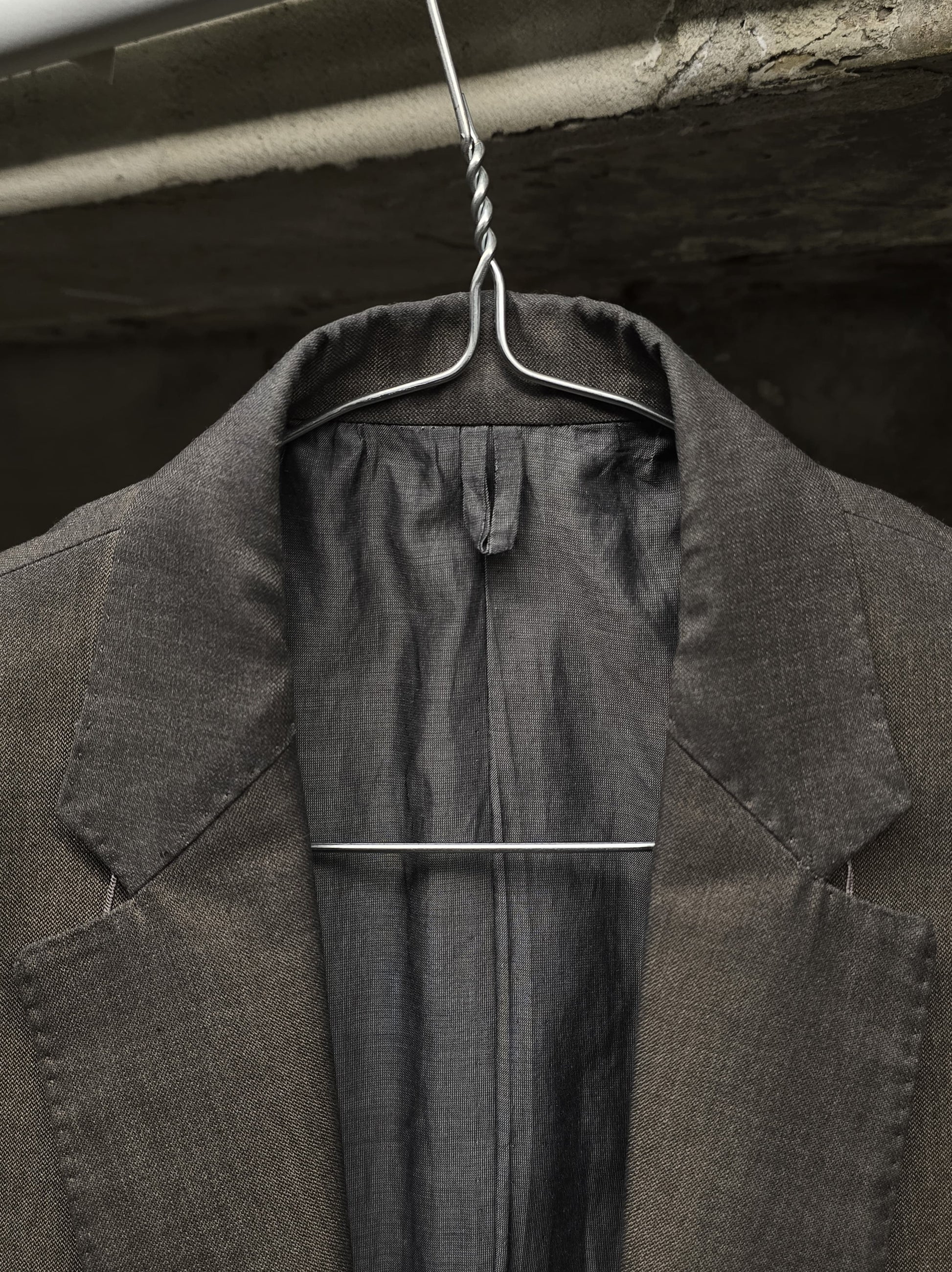 DEEPTI Collection °015 ‘J-001 ARG-8/925’ .999 Silver Plated Lined Classic Short Jacket detail | DRIEW GARMENTS