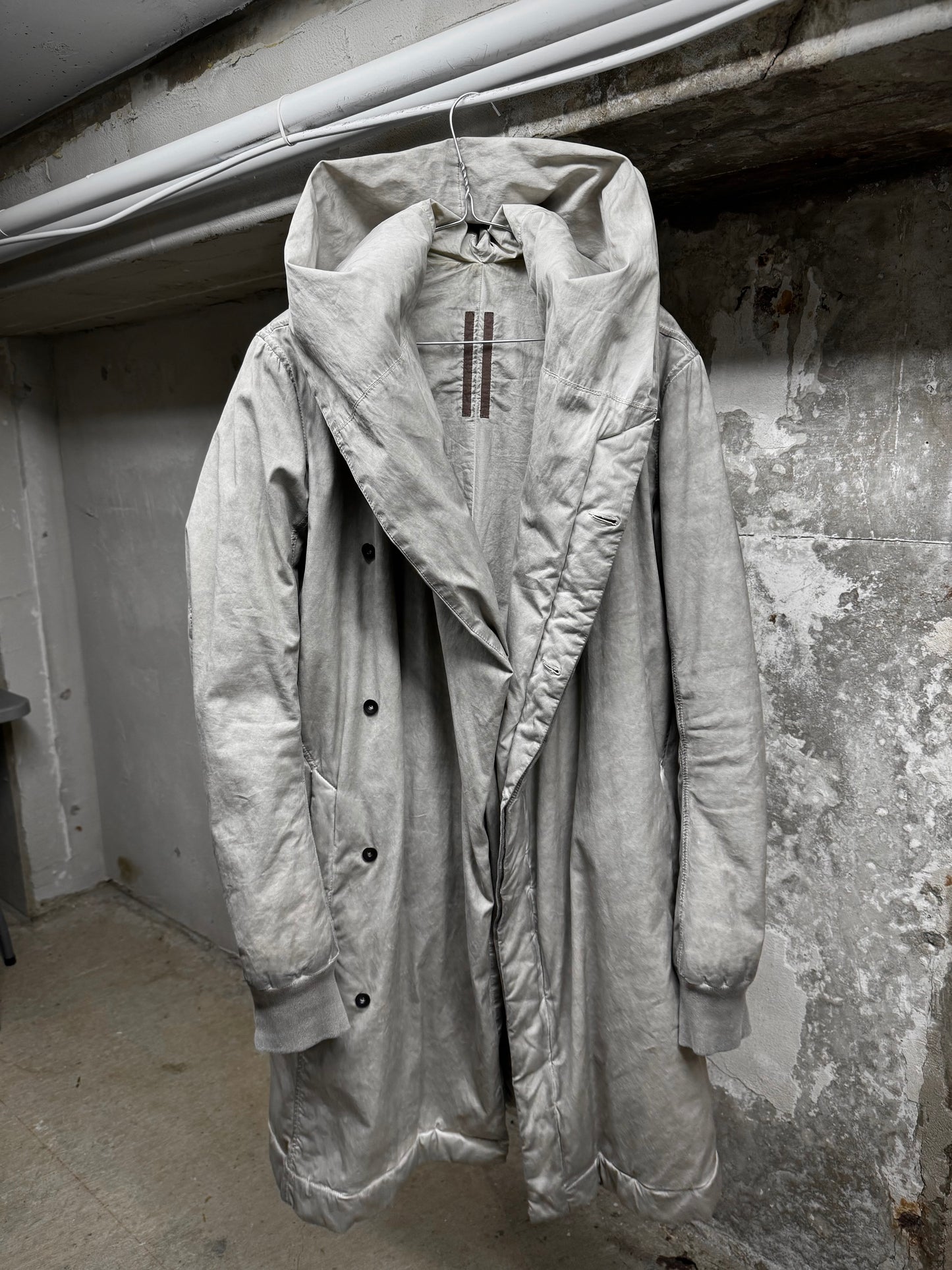 Rick Owens DRKSHDW AW10 "GLEAM" PEARL Hooded Padded Parka Coat detail | DRIEW GARMENTS