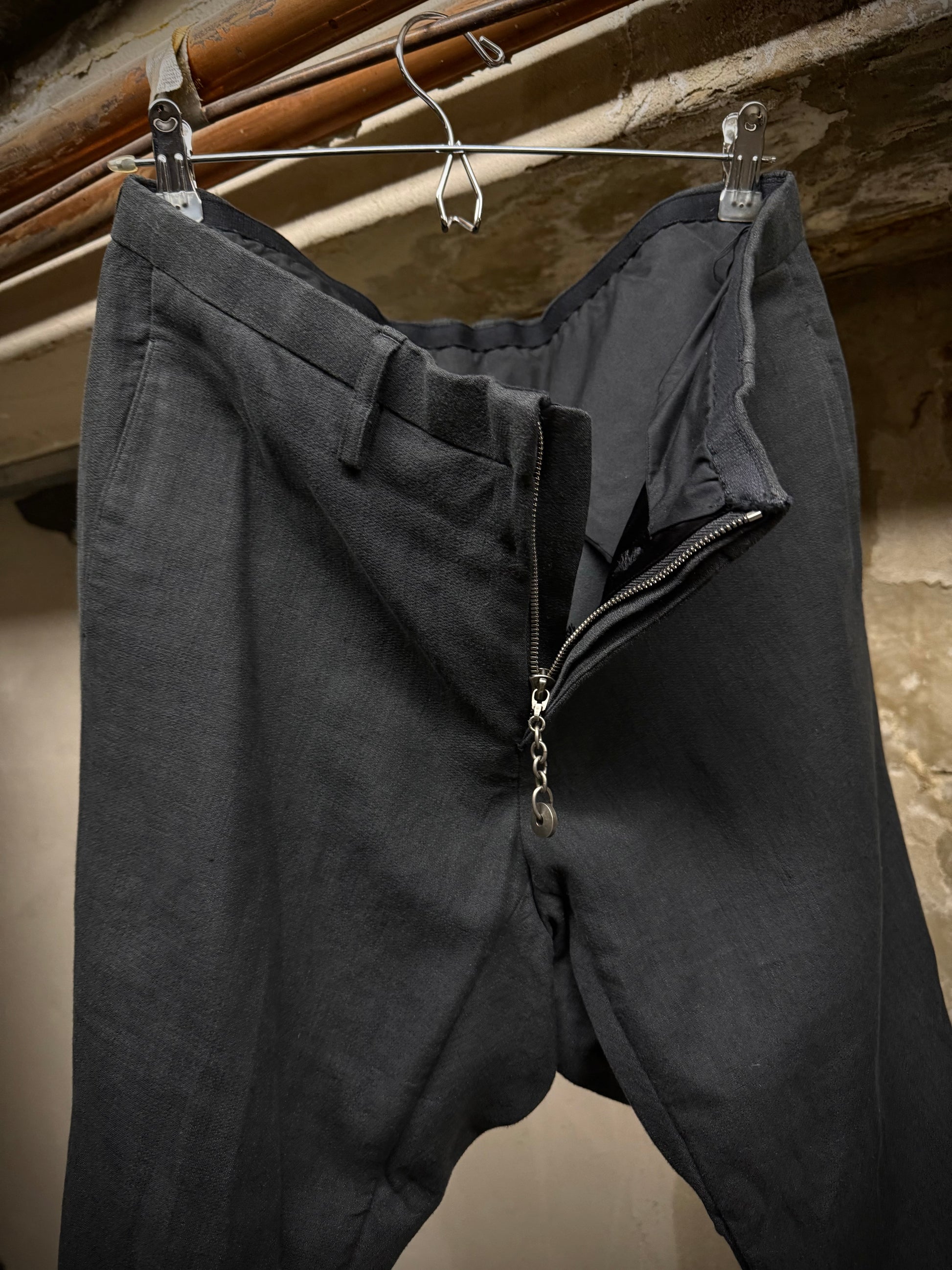 DEVOA SS24 Charcoal Grey Cotton Linen Twisted J-Cut Pants detail | DRIEW GARMENTS