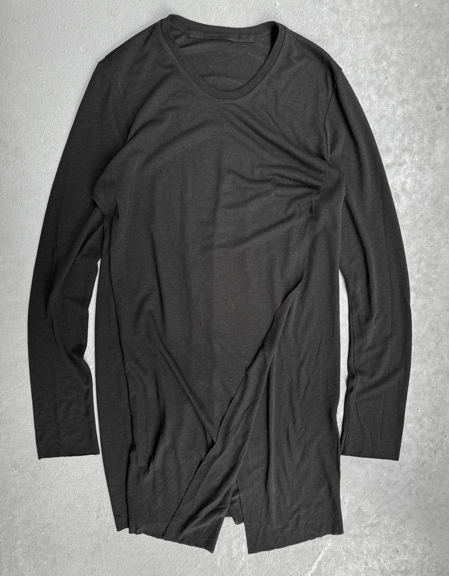 Julius_7 AW18 “Division;” Multi-layered Linen Jersey Long-sleeves