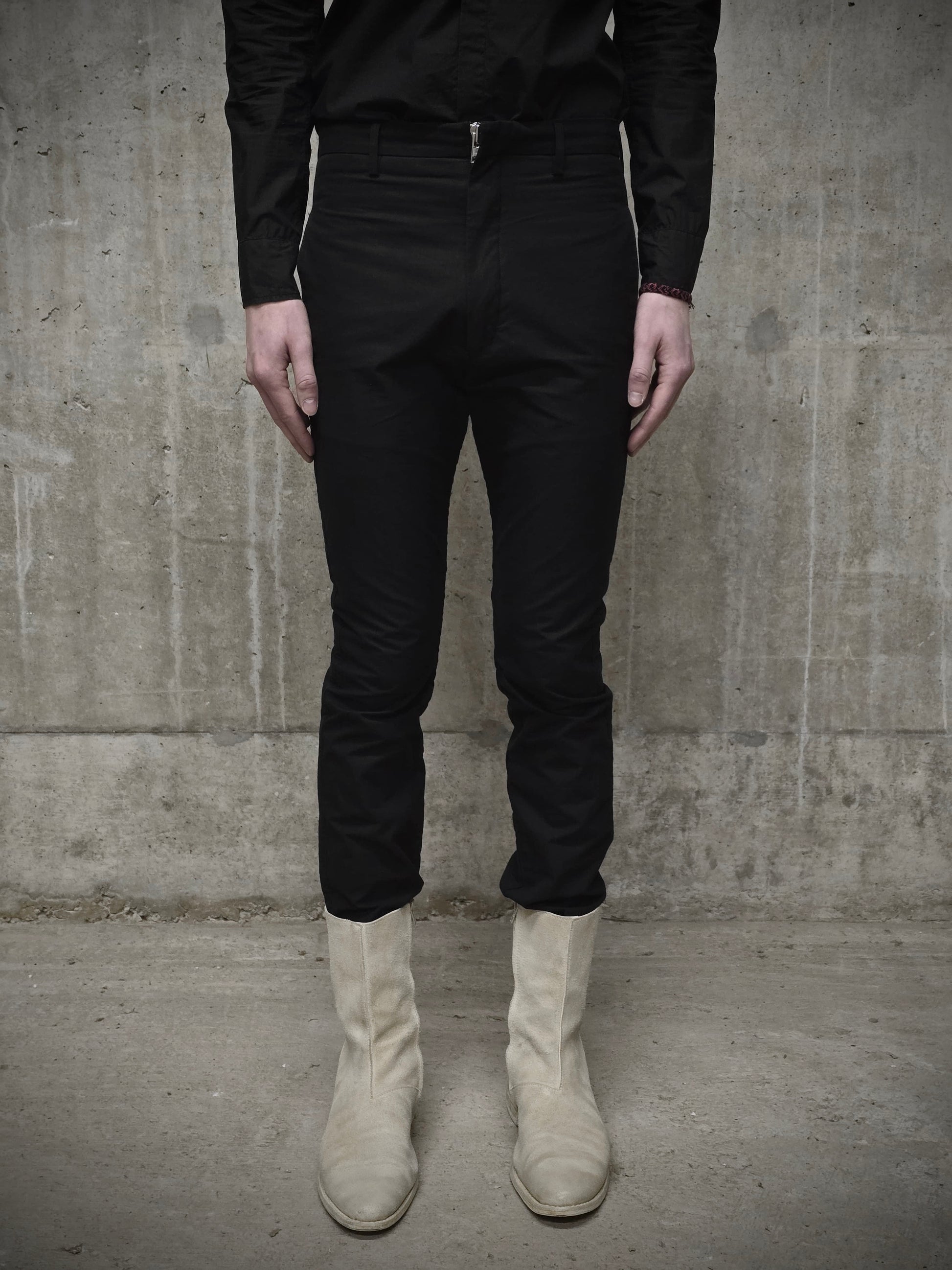 DEEPTI Collection °015 ‘P-035 SUB-99’ Open Zipfly Classic Trousers detail | DRIEW GARMENTS