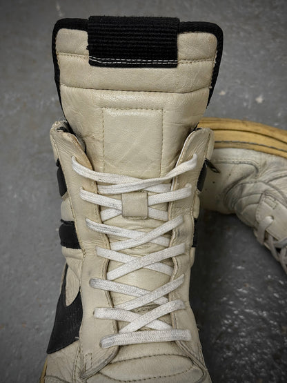 Rick Owens AW06 "DUSTULATOR" 'Reverse Oreo' Dunk Leather Sneakers detail | DRIEW GARMENTS