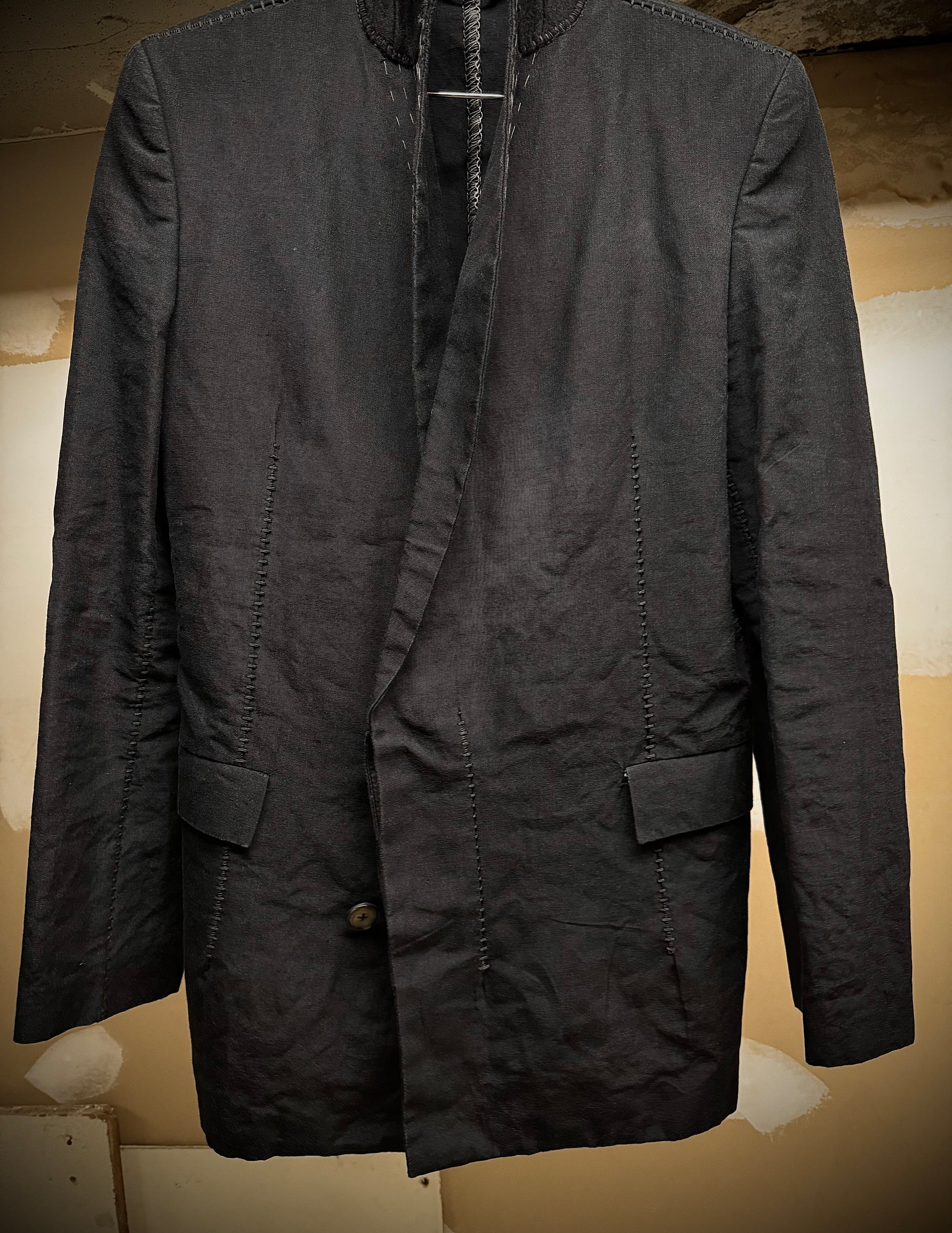 Leopold Bossert SS17 Selvedge Overlock Peak Lapel Linen Ramie Blazer detail | DRIEW GARMENTS