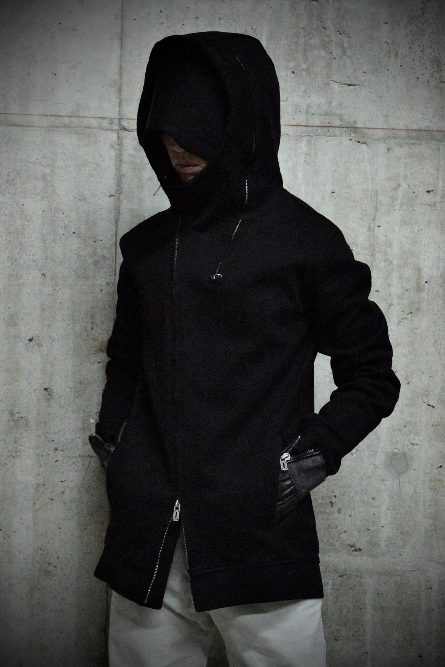 D.HYGEN AW18-19 Heavy Cotton Jersey Expandable Zip Hoodie detail | DRIEW GARMENTS