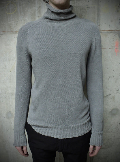 Carol Christian Poell 2010 ‘KM/2630-IN PENTASIR/4' Seamless High Neck Sweater detail | DRIEW GARMENTS