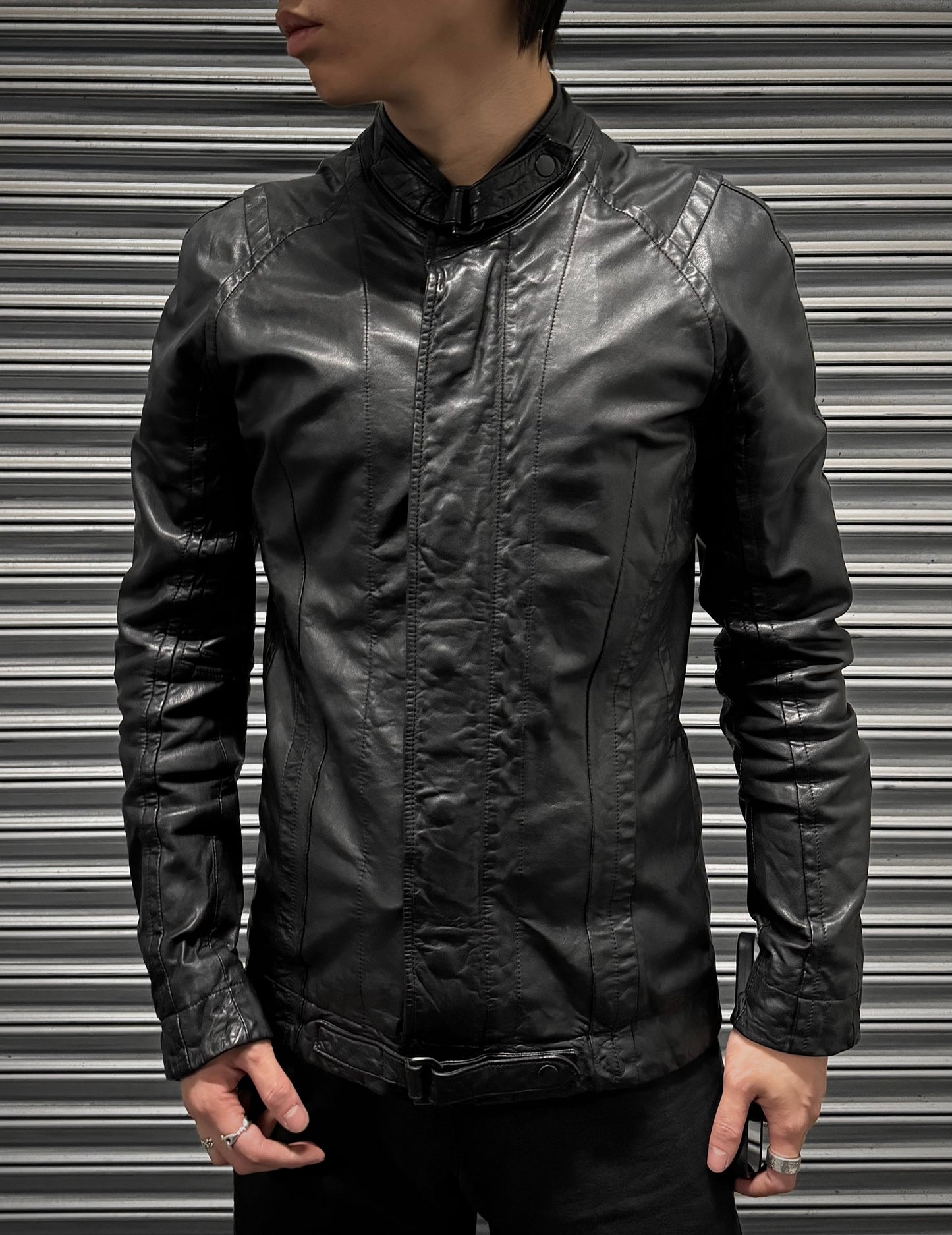 Julius_7 SS08 “Insanity In Industrial Inc.” Raglan Cow Leather Rider Jacket