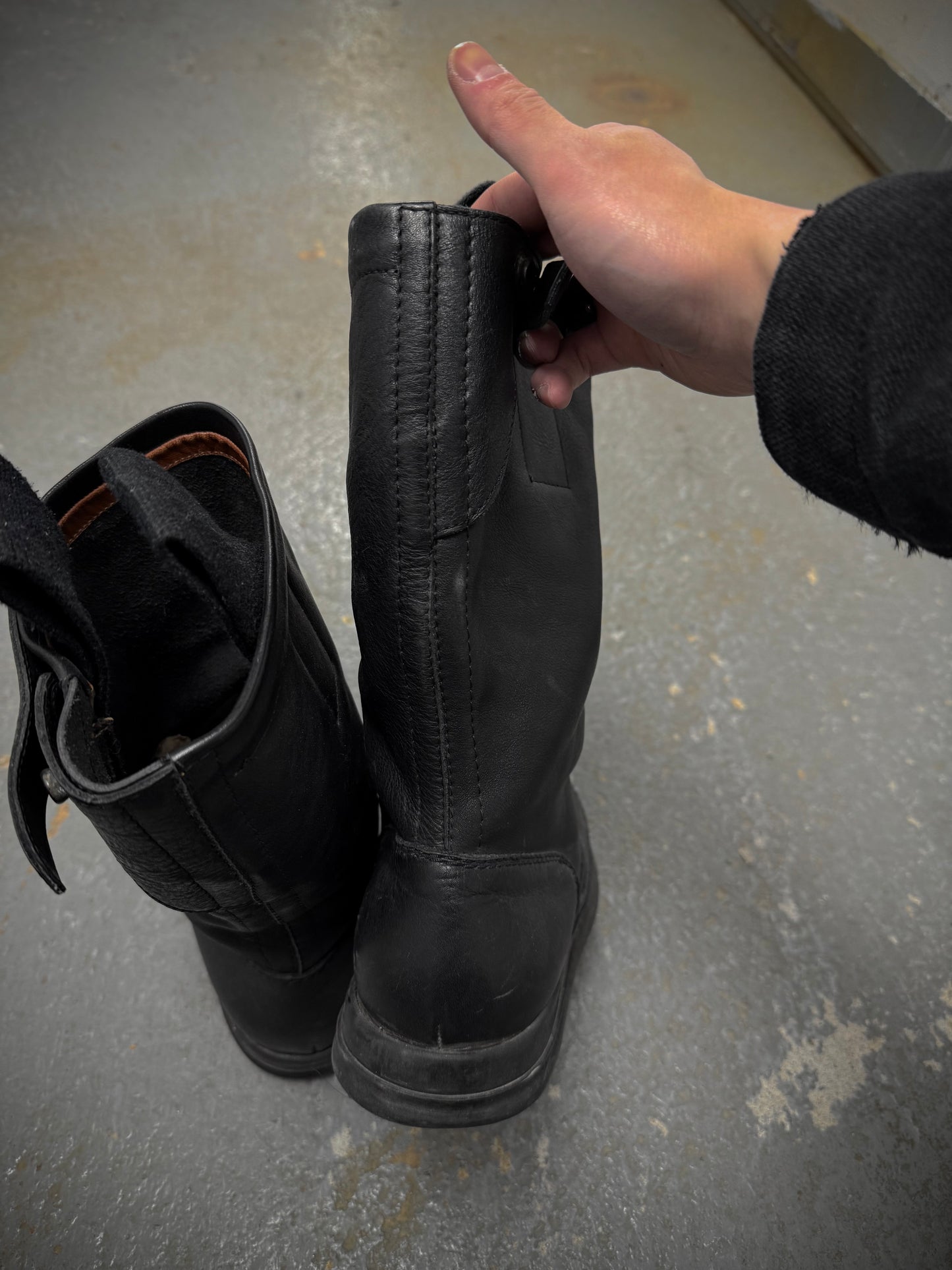 Rick Owens AW05 "MOOG" Pull-Tab Engineer Sneaker Boots detail | DRIEW GARMENTS