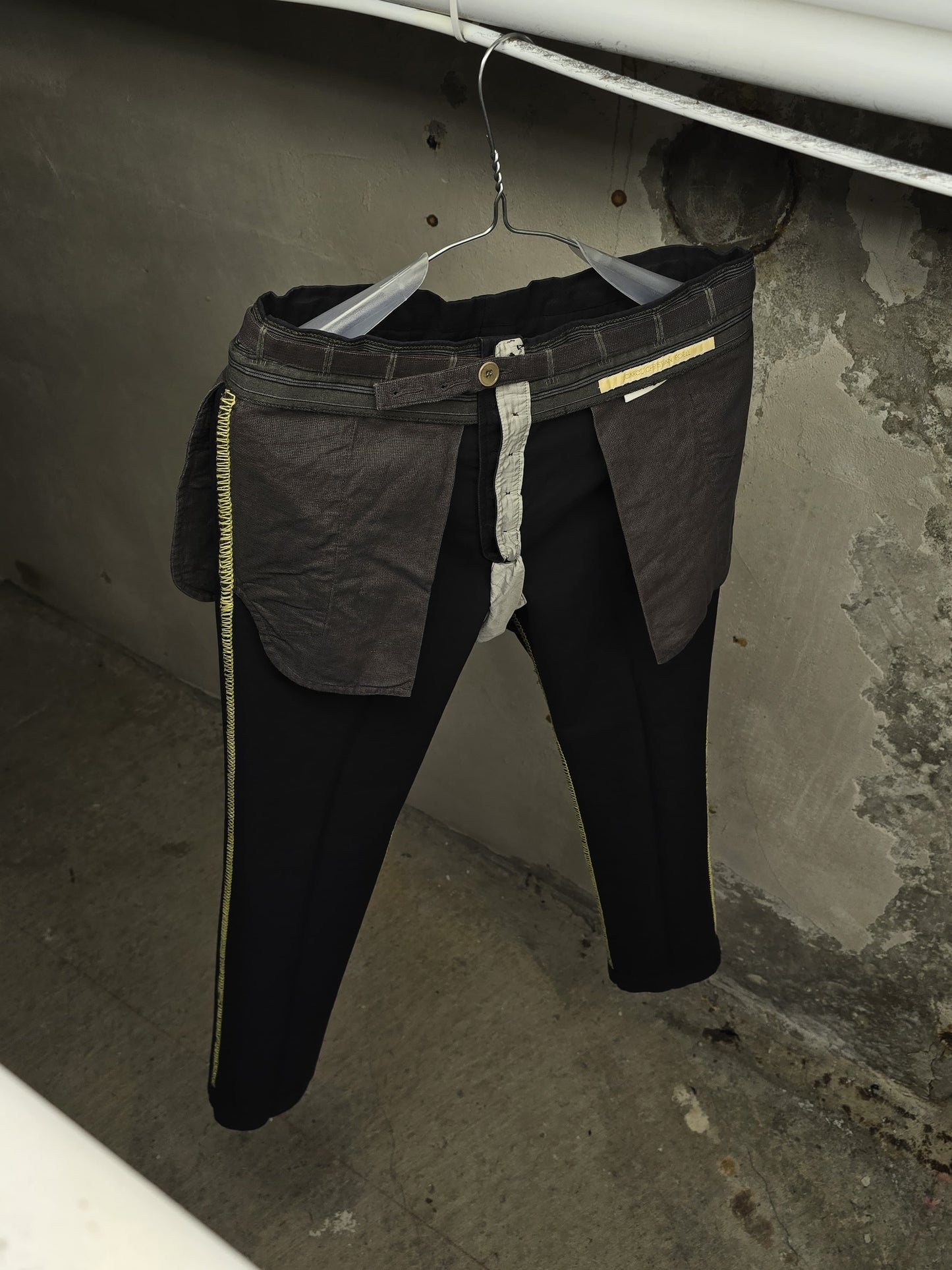 Carol Christian Poell SS06 'PM/2104 RIGHT/10' Yellow Overlock Stitch Classic Trousers detail | DRIEW GARMENTS