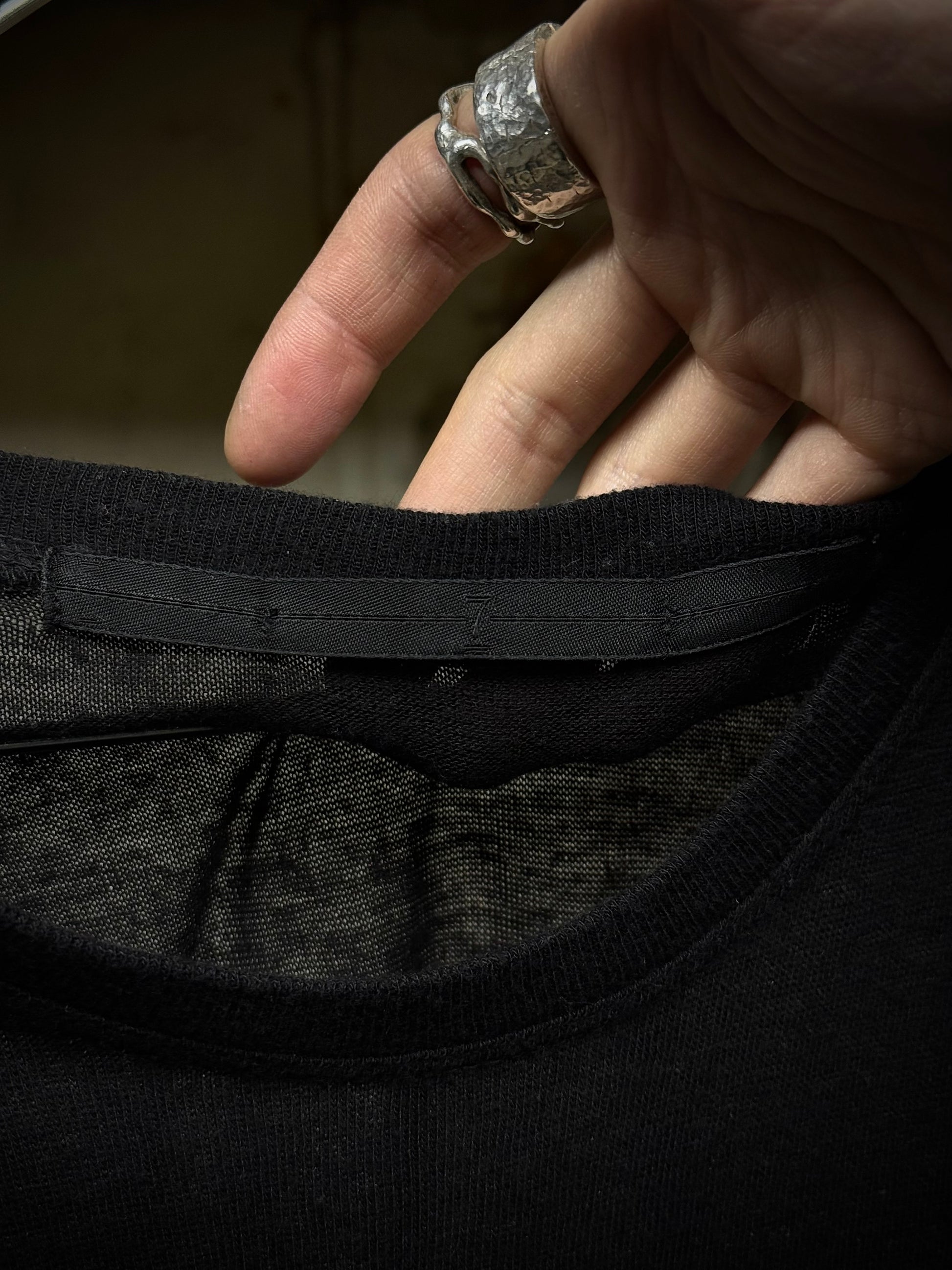 JULIUS _7 AW15-16 "sphere;" Double Layer Hem Long Tank Top detail | DRIEW GARMENTS