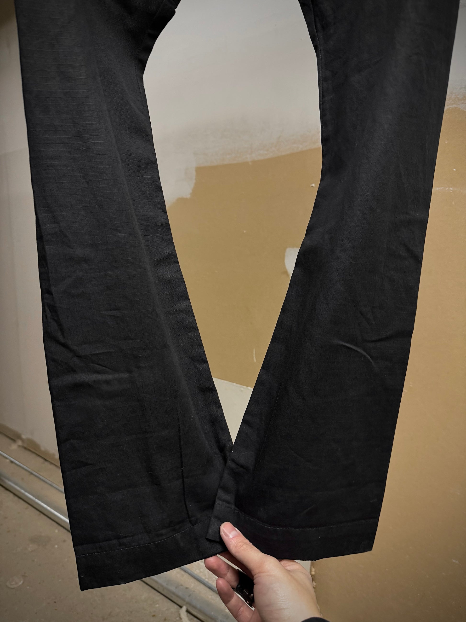 Rick Owens DRKSHDW SS19 "BABEL" Rip Stop Creatch Cargo Pants detail | DRIEW GARMENTS