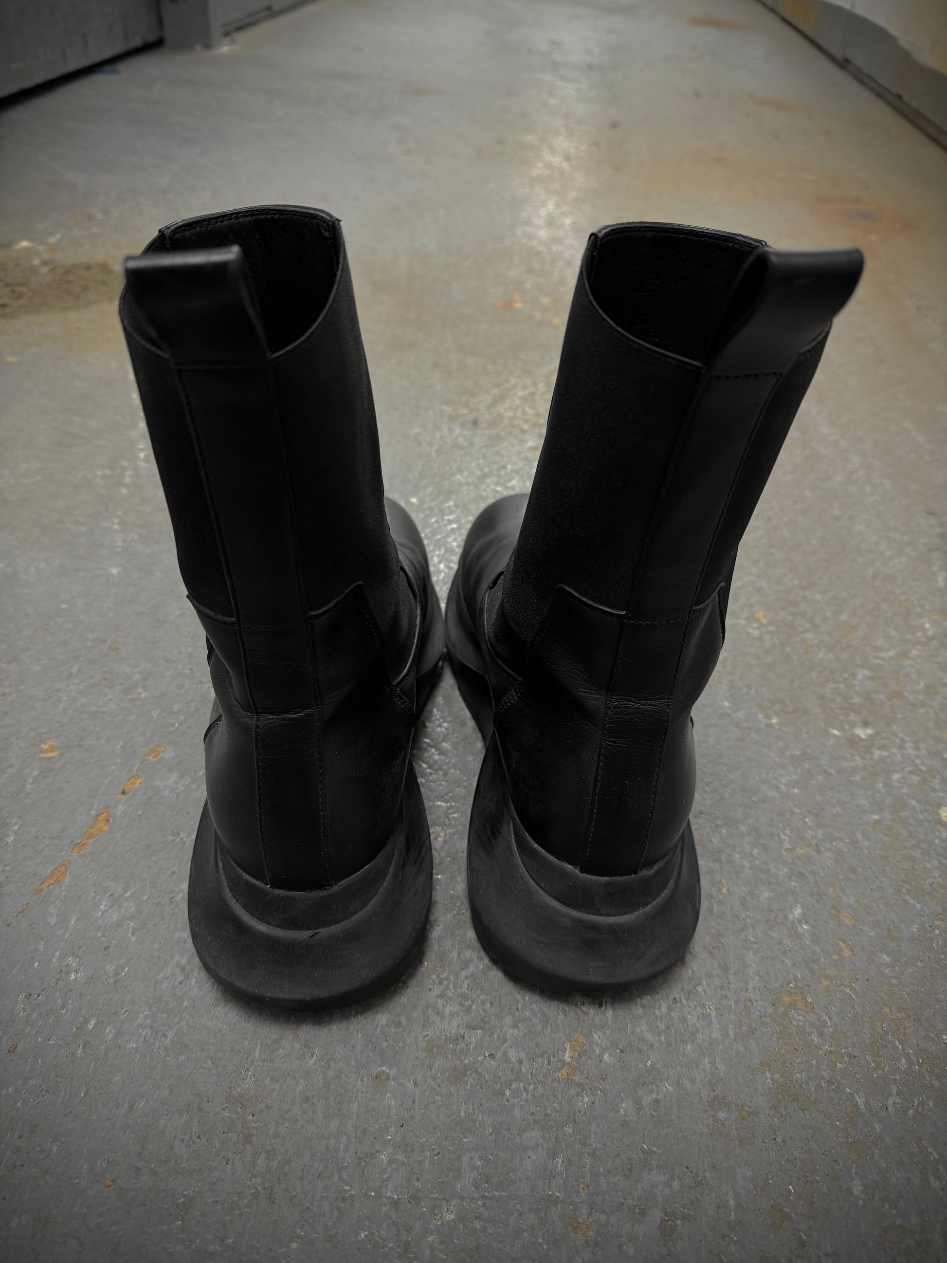 Rick Owens SS23 "EDFU" Geth Beatle Chelsea Leather Boots detail | DRIEW GARMENTS