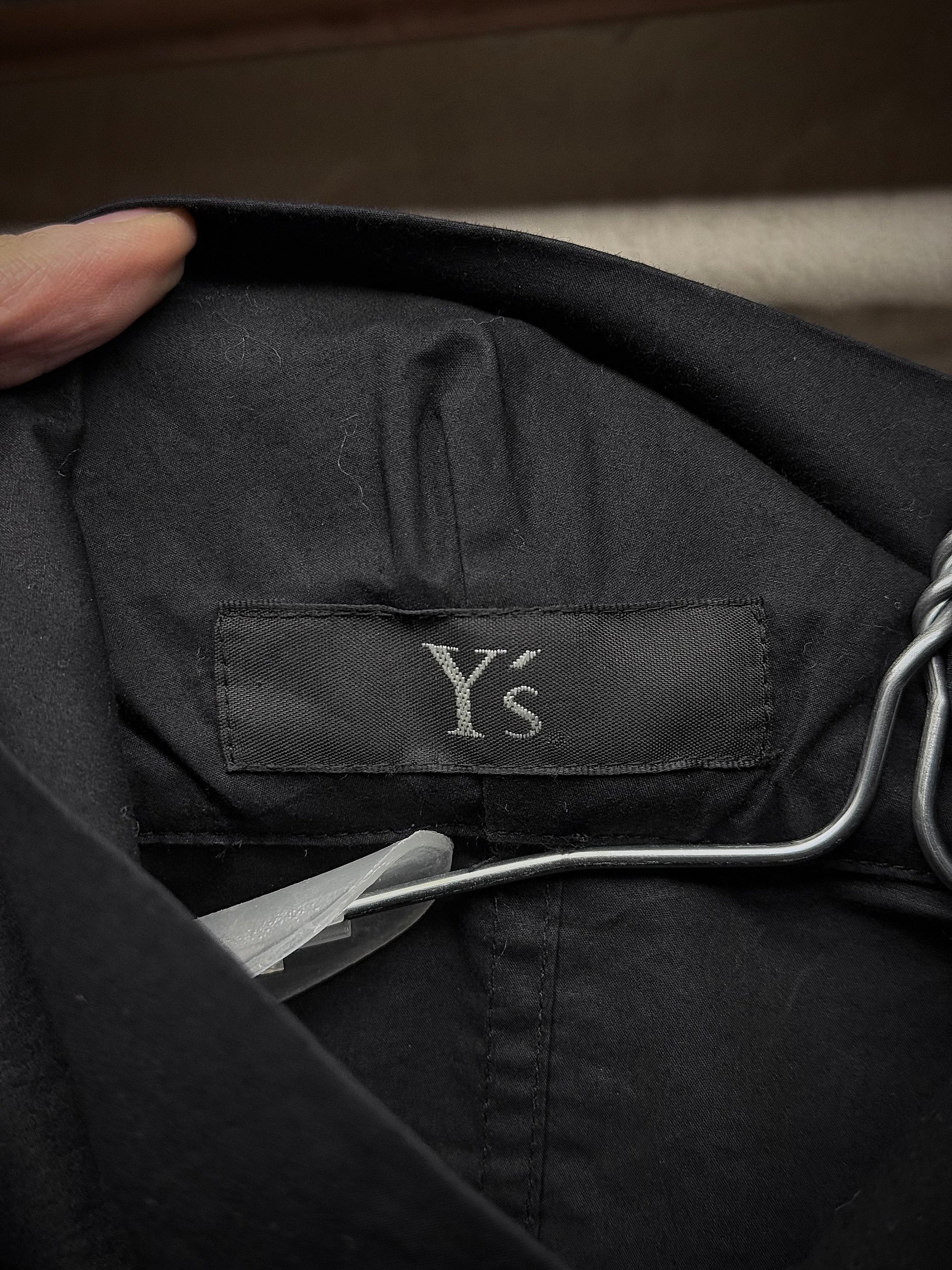 Yohji Yamamoto Y's by Yohji Yamamoto SS15 Twisted High Neck Collar Shirt detail | DRIEW GARMENTS