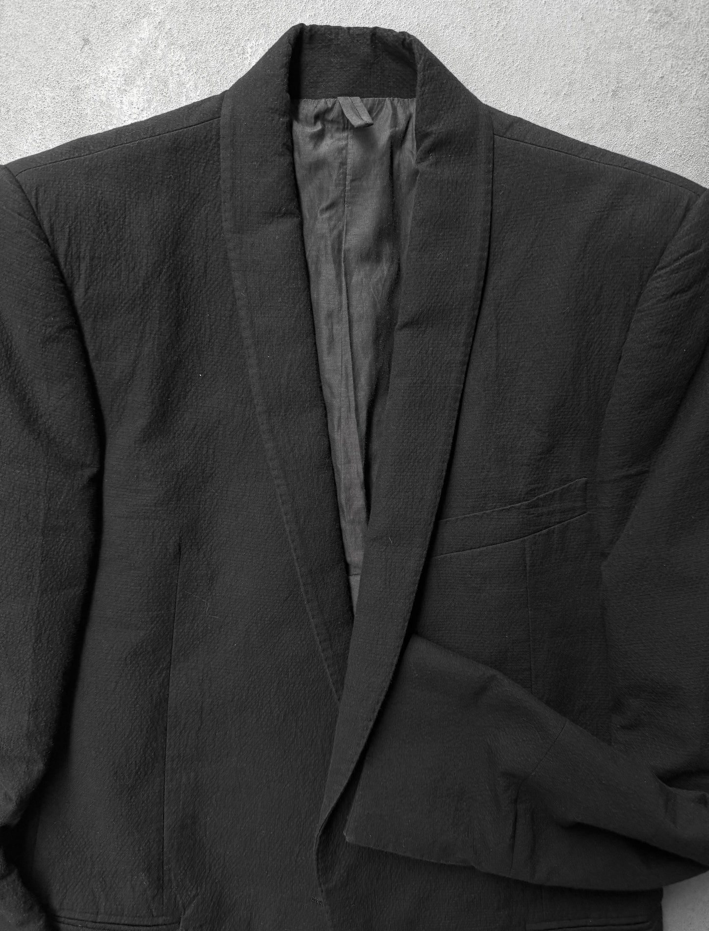 DEEPTI Collection °016-017 'J-042 RIP-99' Smoking Jacket detail | DRIEW GARMENTS