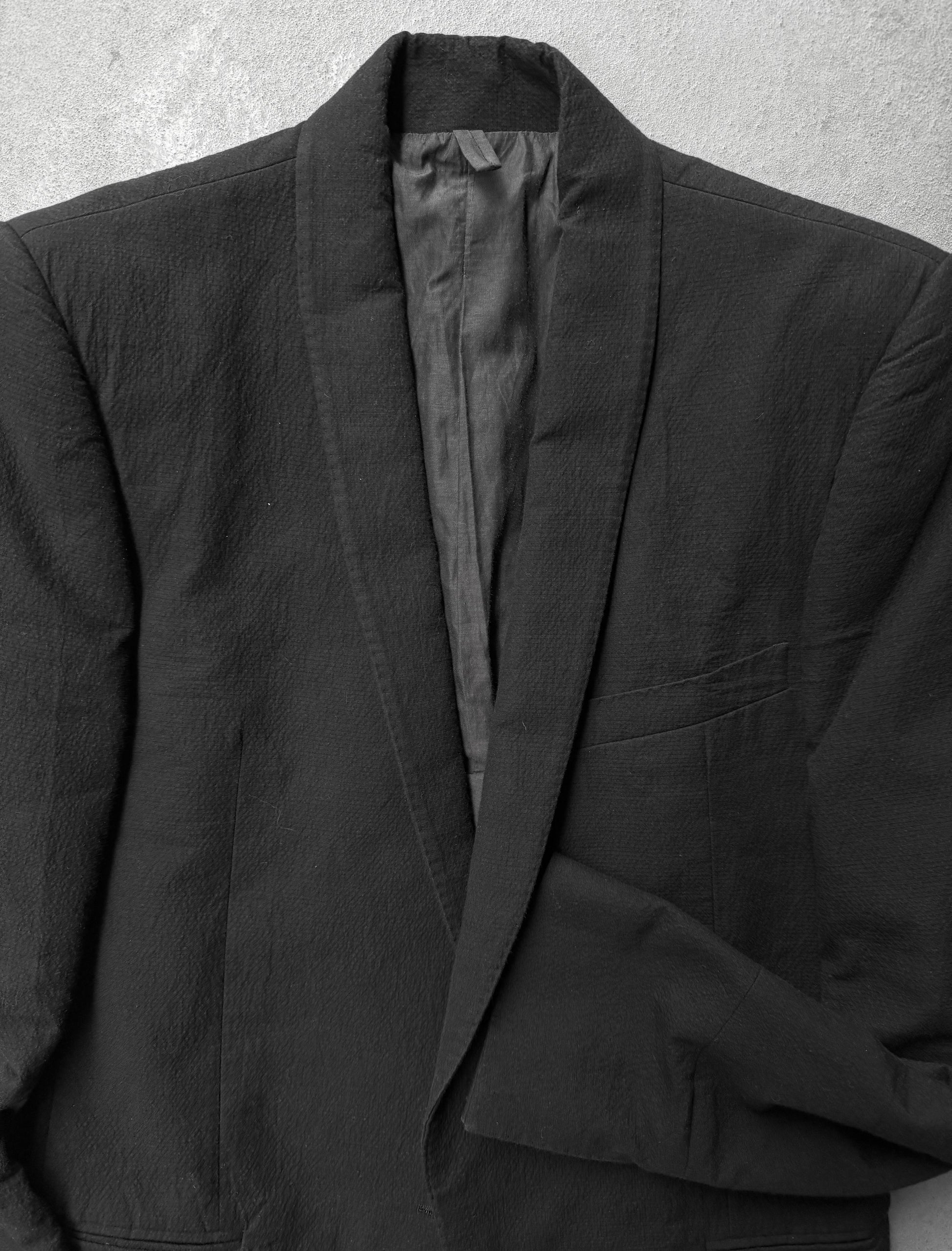 DEEPTI Collection °016-017 'J-042 RIP-99' Smoking Jacket detail | DRIEW GARMENTS
